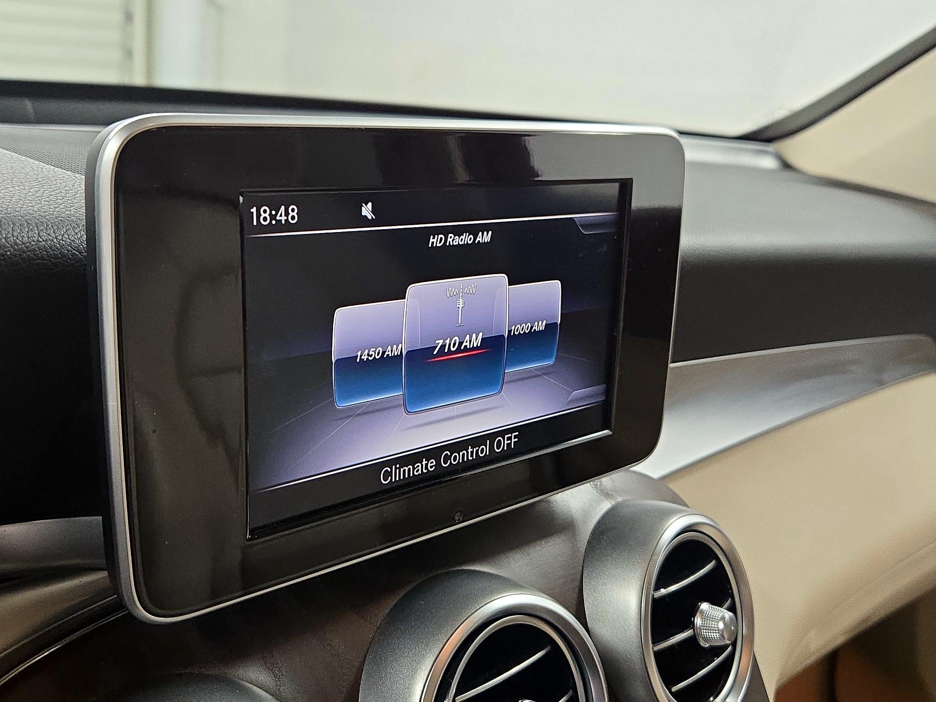 Thumbnail: 2018 Mercedes-Benz GLC - 16