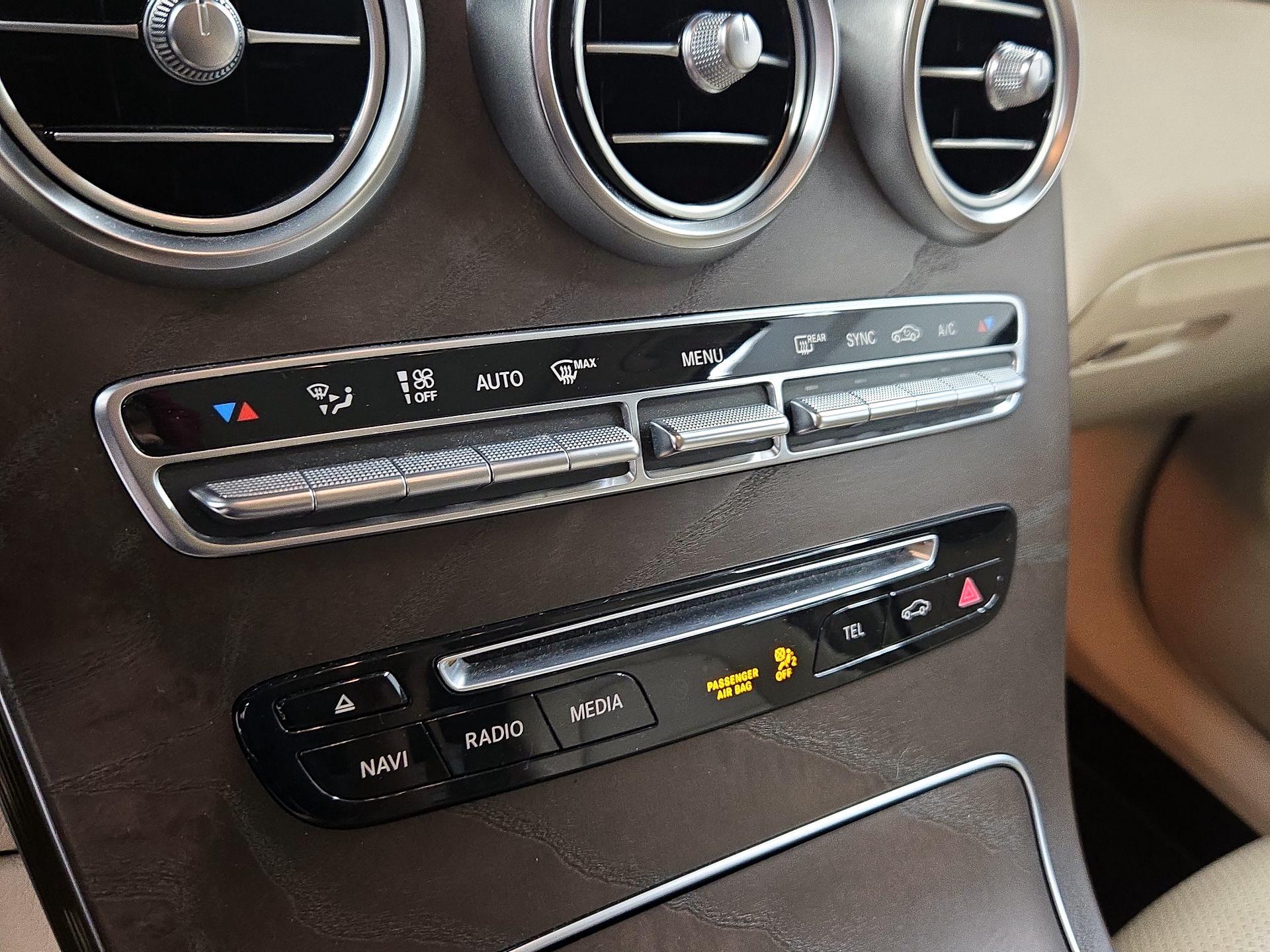 Thumbnail: 2018 Mercedes-Benz GLC - 17