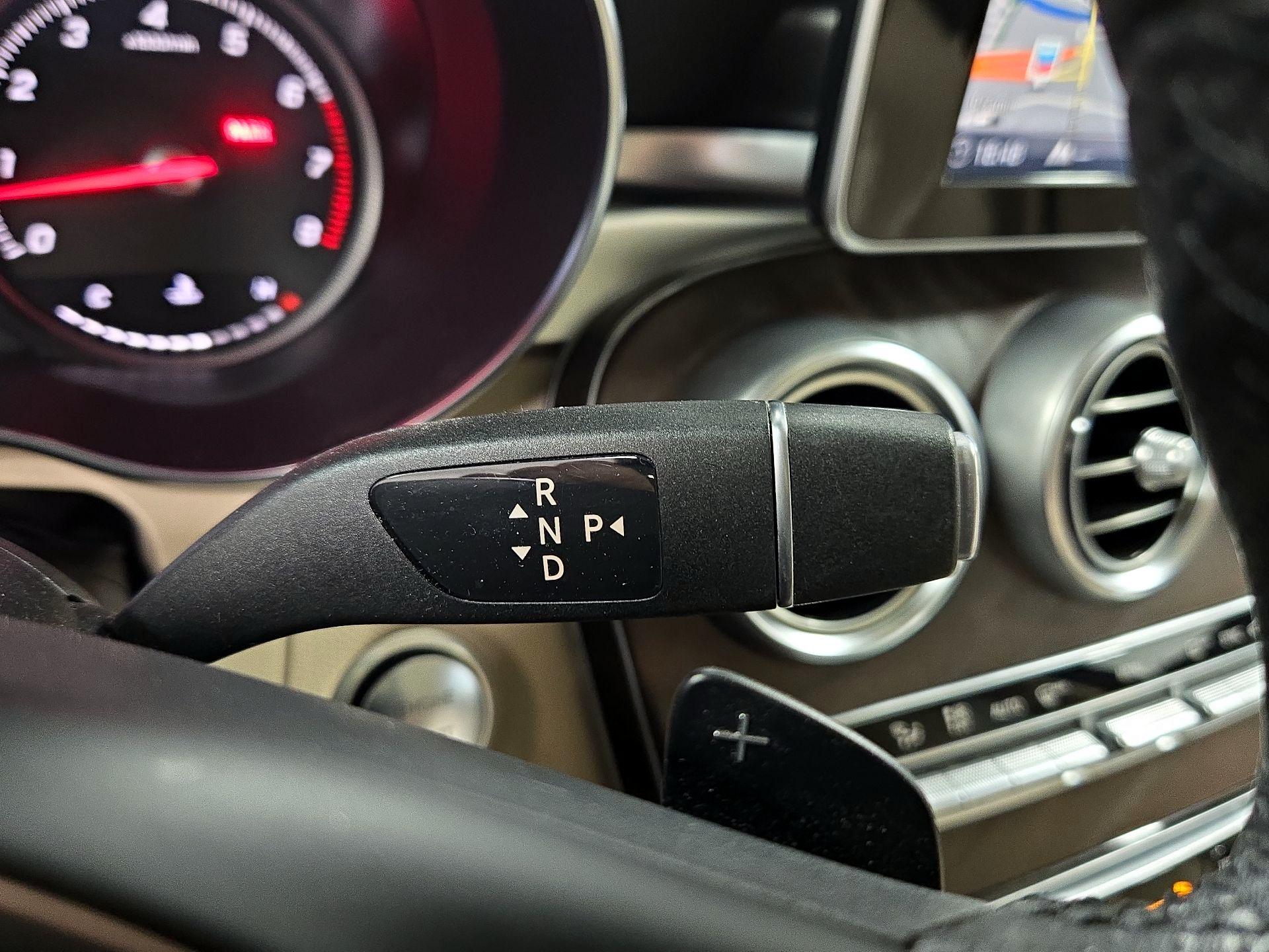 Thumbnail: 2018 Mercedes-Benz GLC - 18