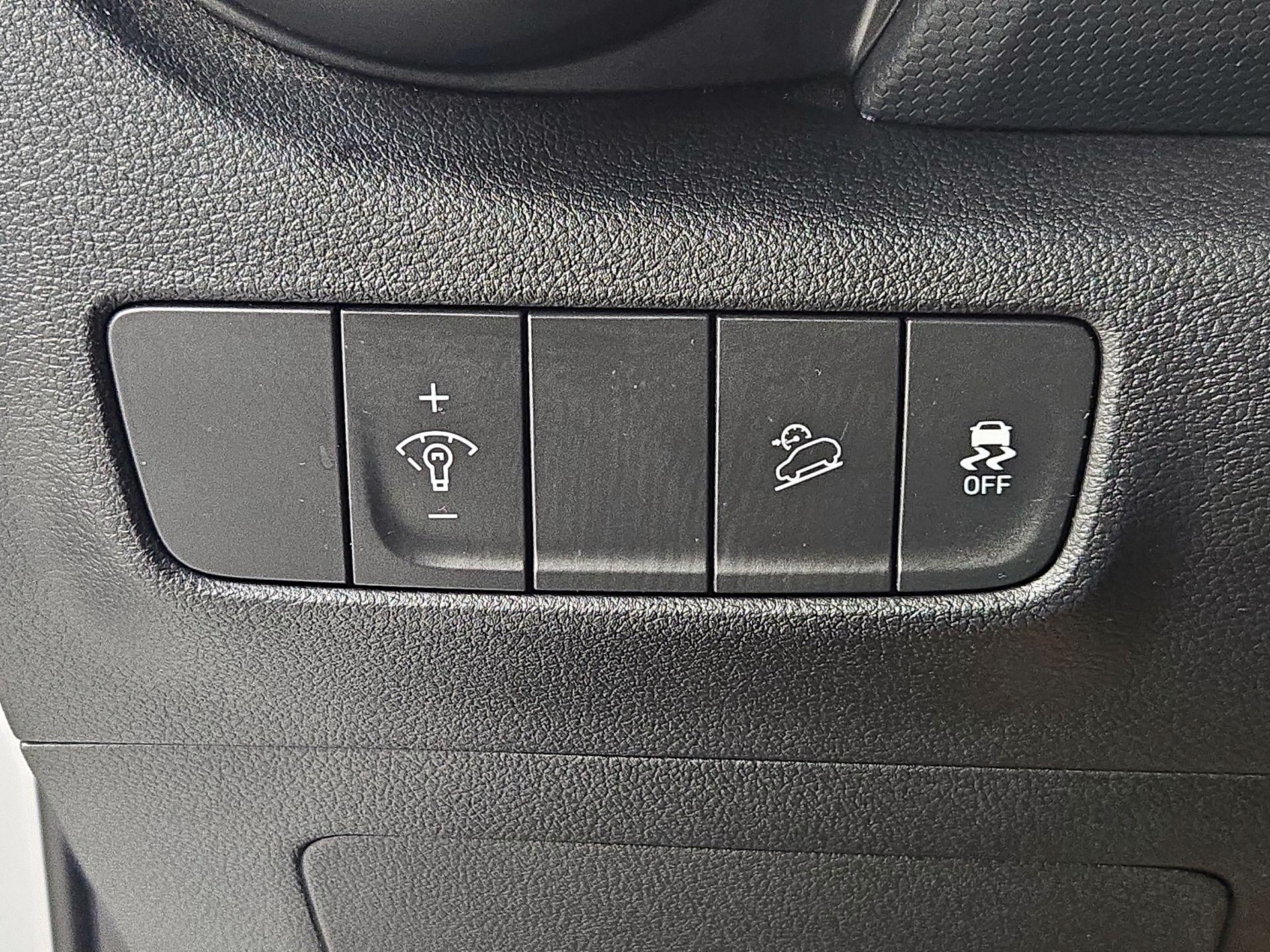 Thumbnail: 2023 Hyundai Kona - 13