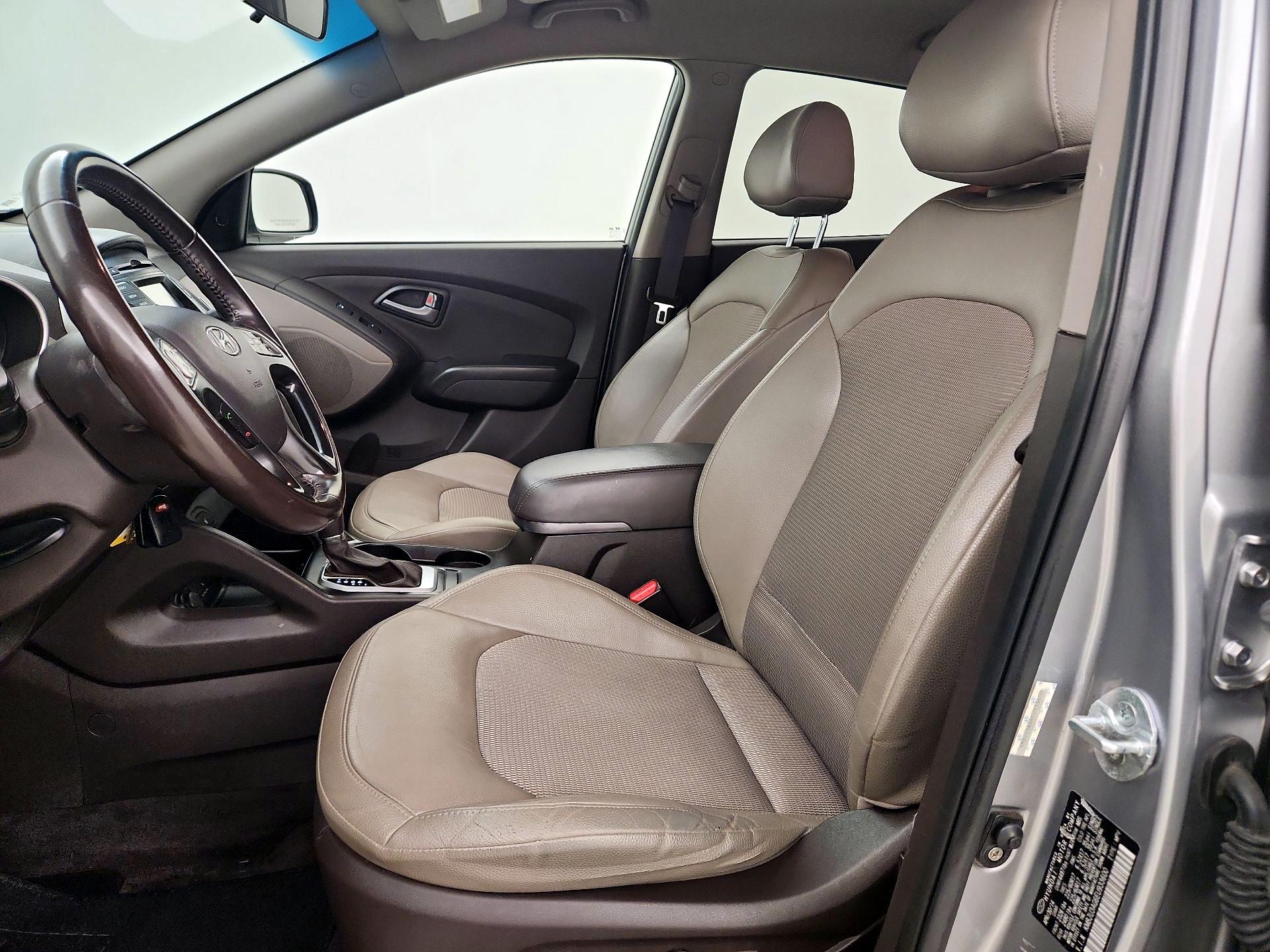 Thumbnail: 2014 Hyundai Tucson - 11