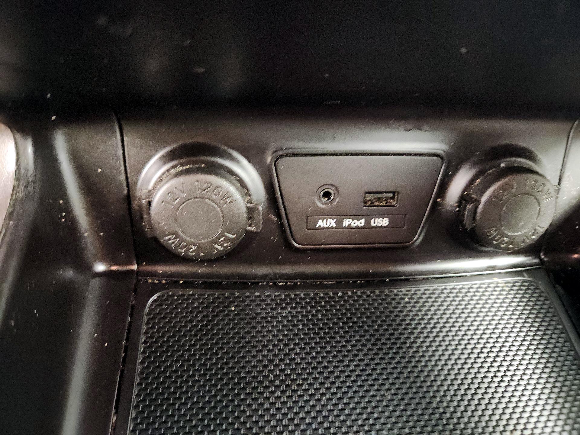 Thumbnail: 2014 Hyundai Tucson - 18