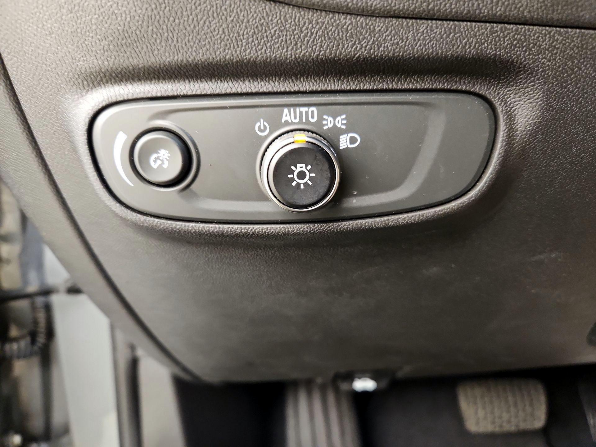 Thumbnail: 2023 Chevrolet Equinox - 13