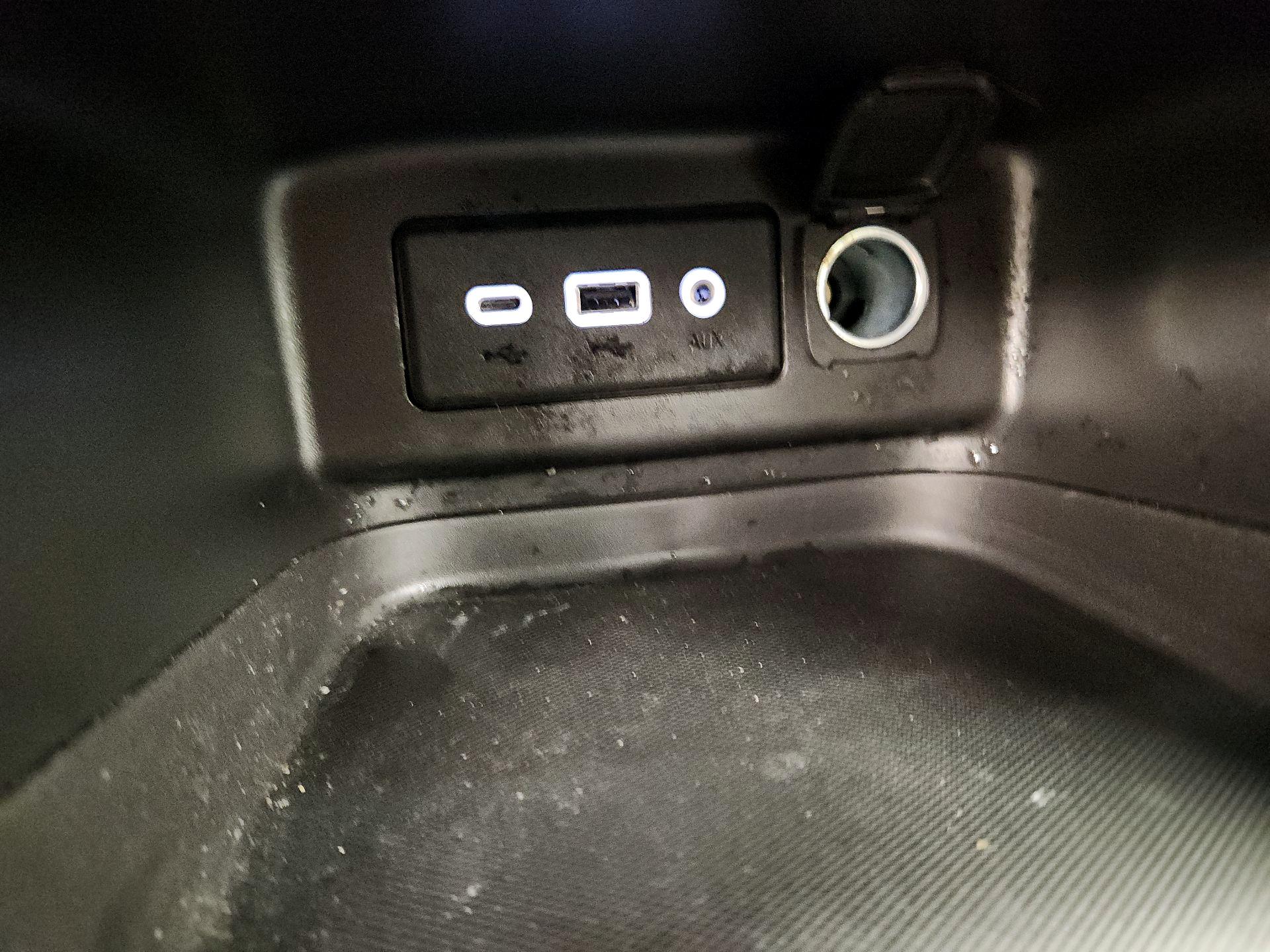 Thumbnail: 2023 Chevrolet Equinox - 18