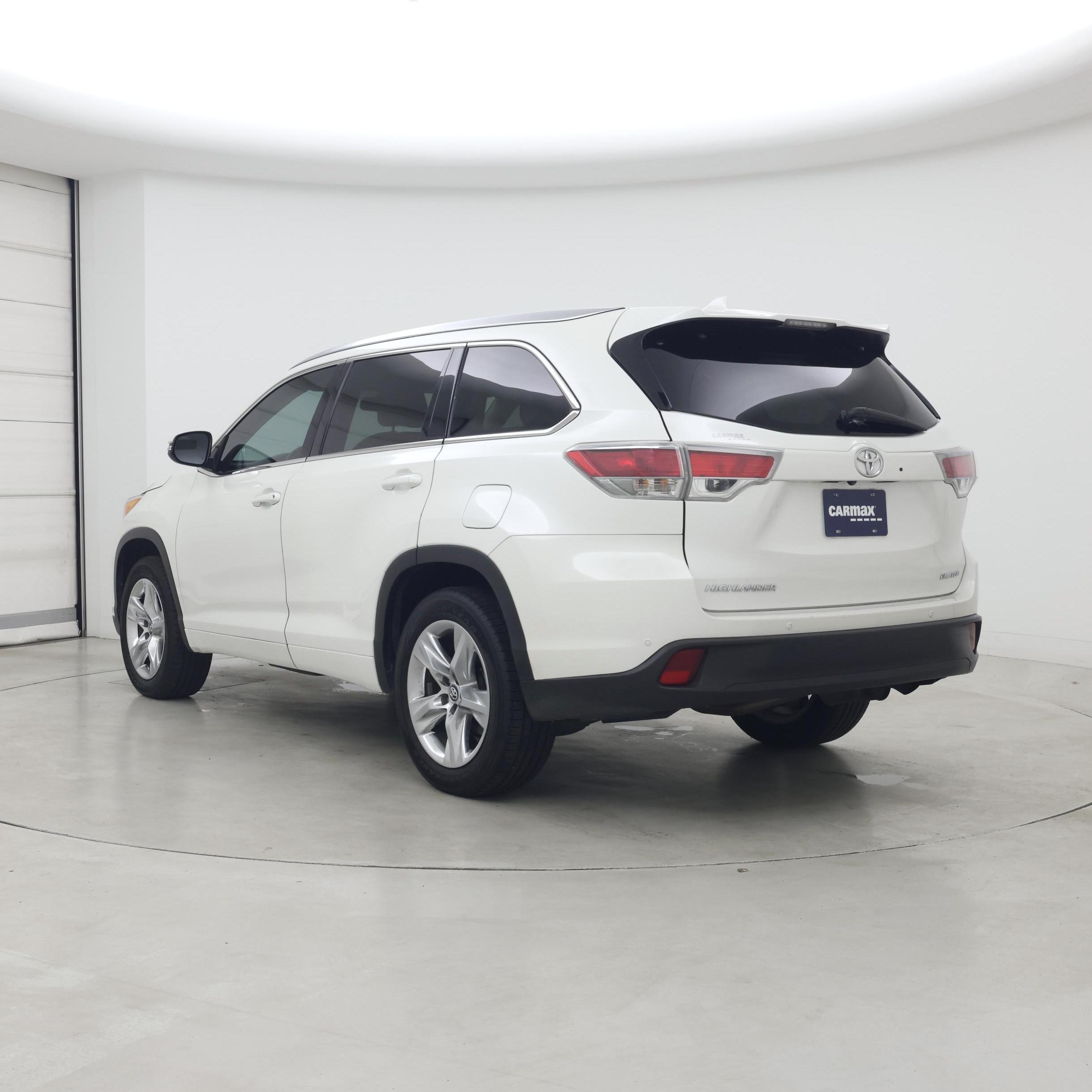 Thumbnail: 2016 Toyota Highlander - 2