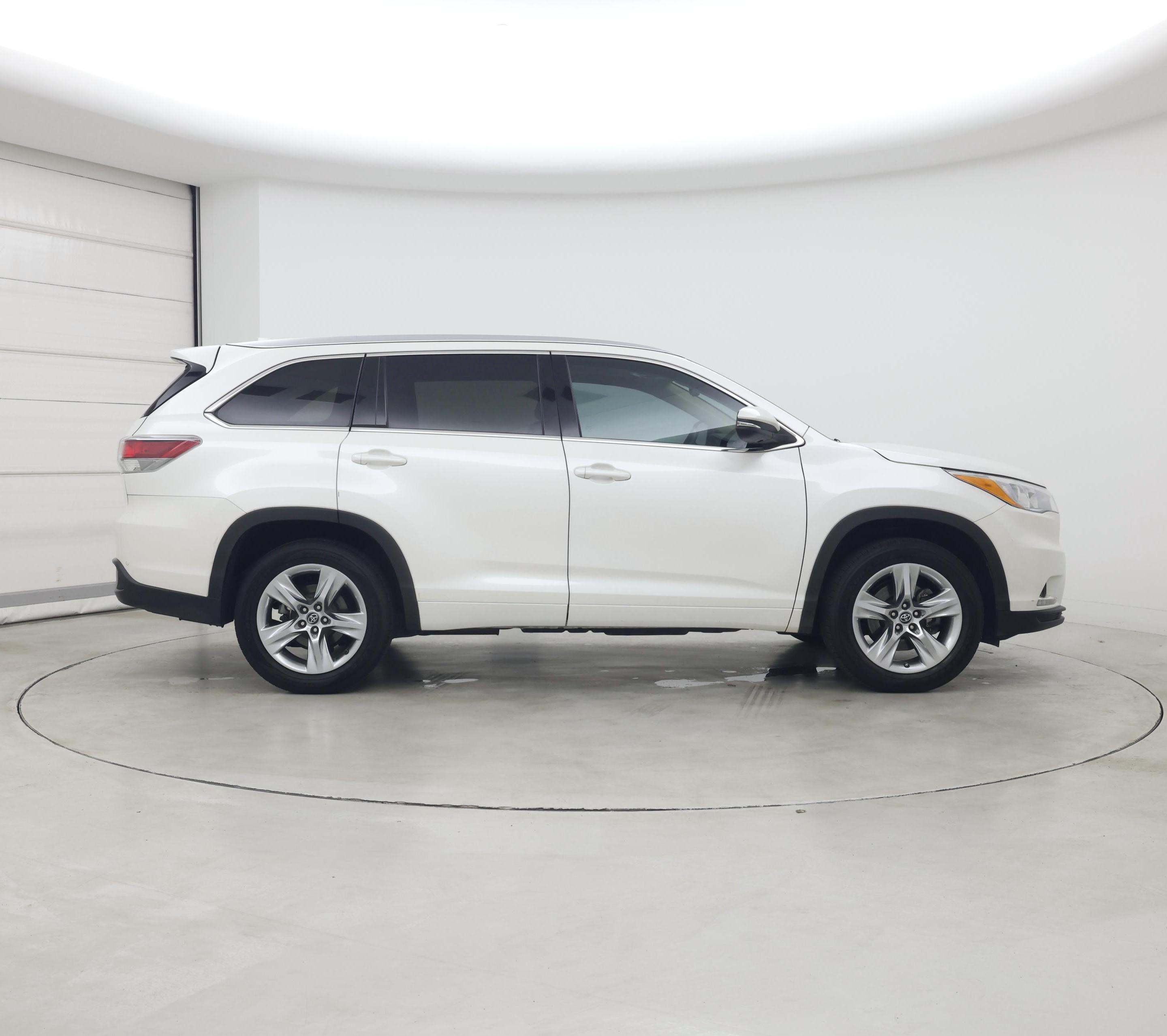 Thumbnail: 2016 Toyota Highlander - 7