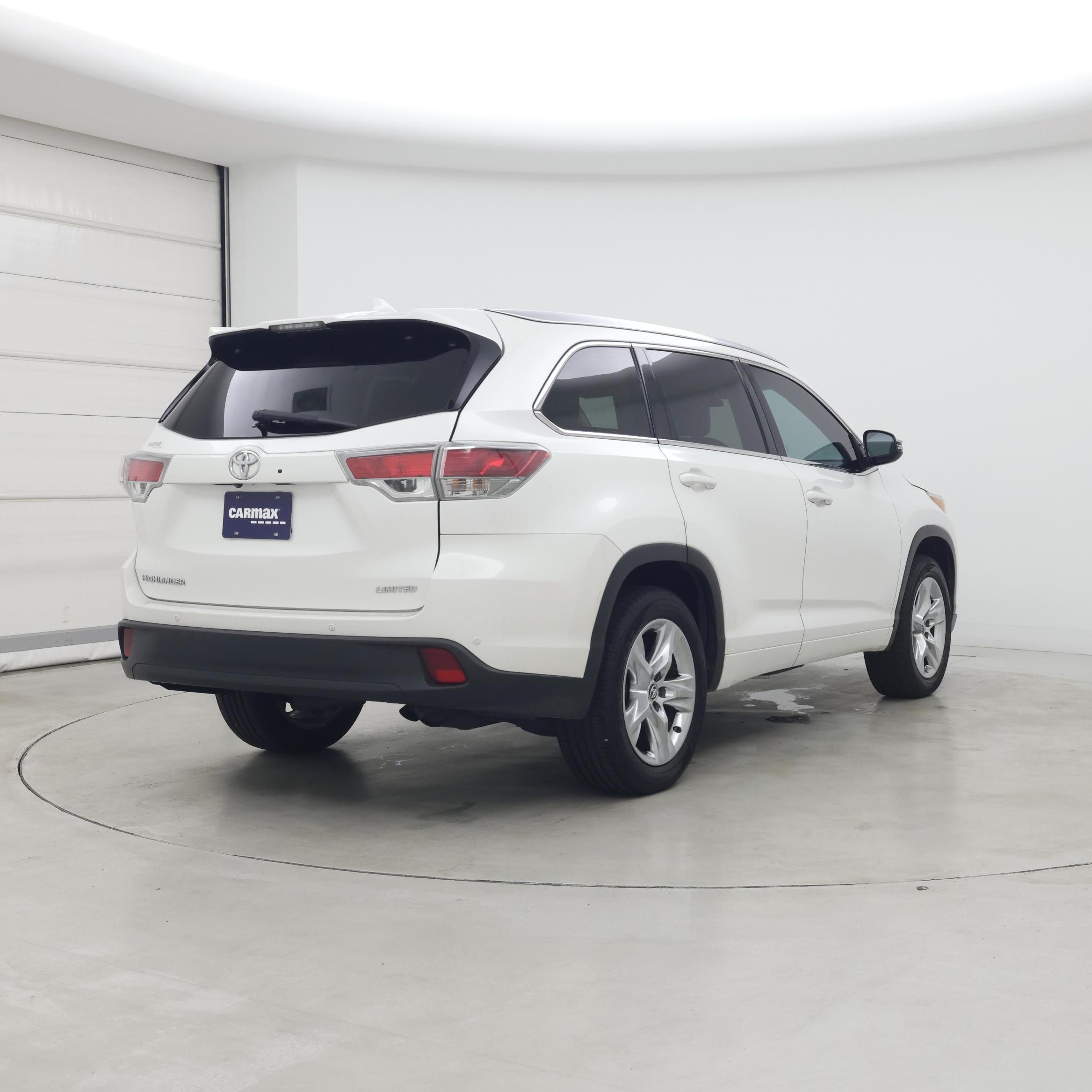 Thumbnail: 2016 Toyota Highlander - 8