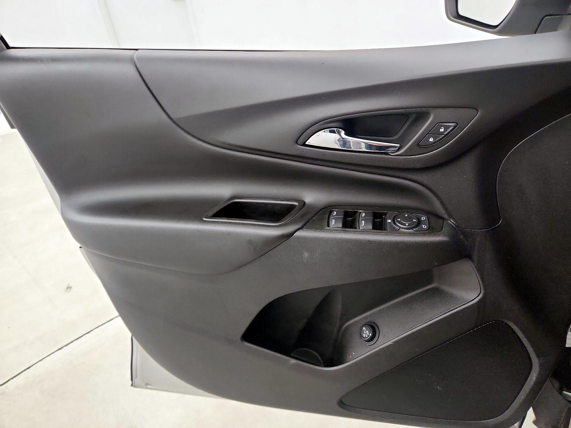 Thumbnail: 2021 Chevrolet Equinox - 12