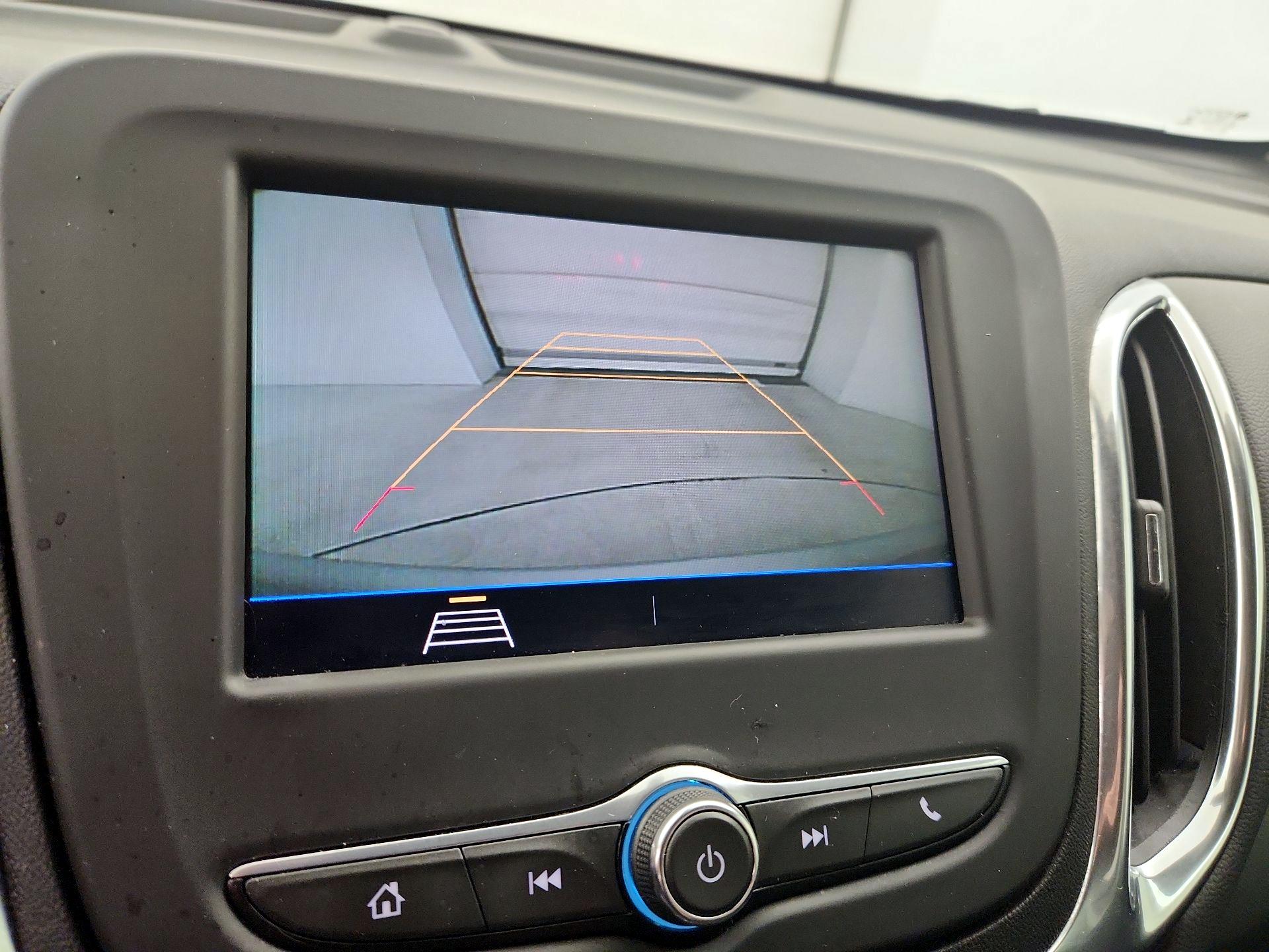 Thumbnail: 2021 Chevrolet Equinox - 14