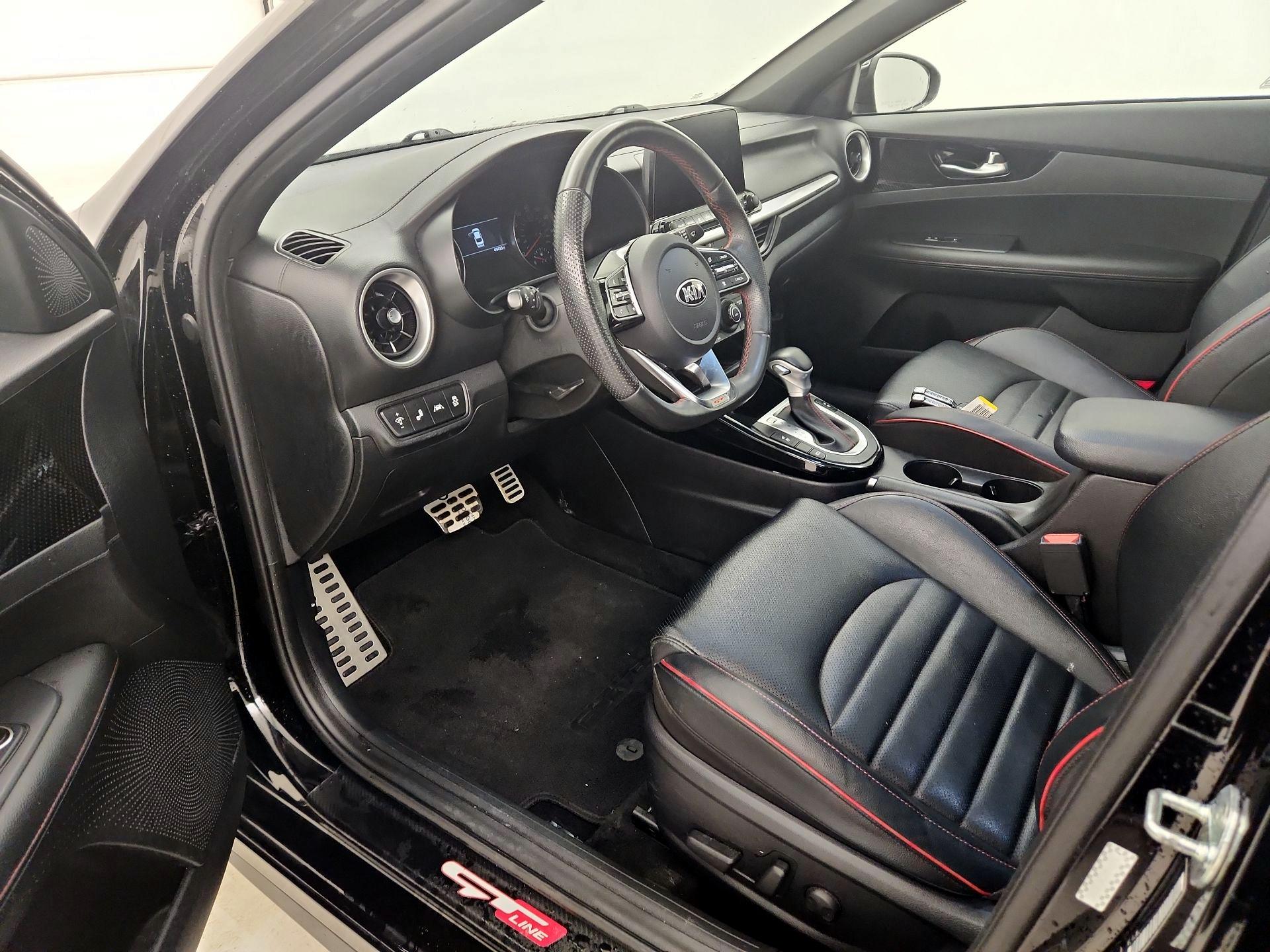 Thumbnail: 2021 Kia Forte - 11