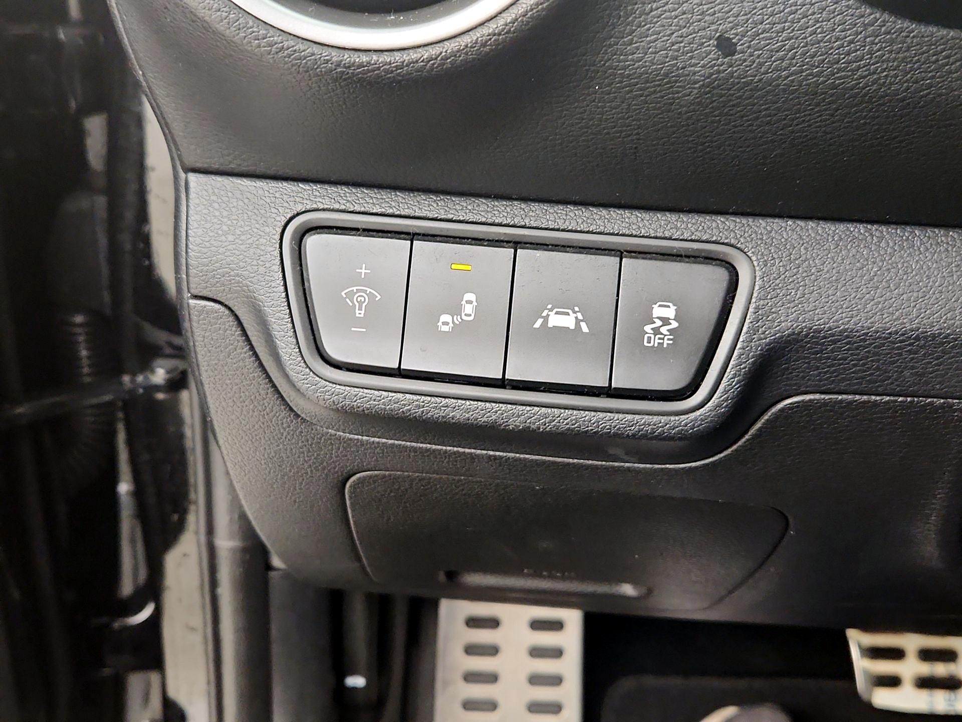 Thumbnail: 2021 Kia Forte - 13