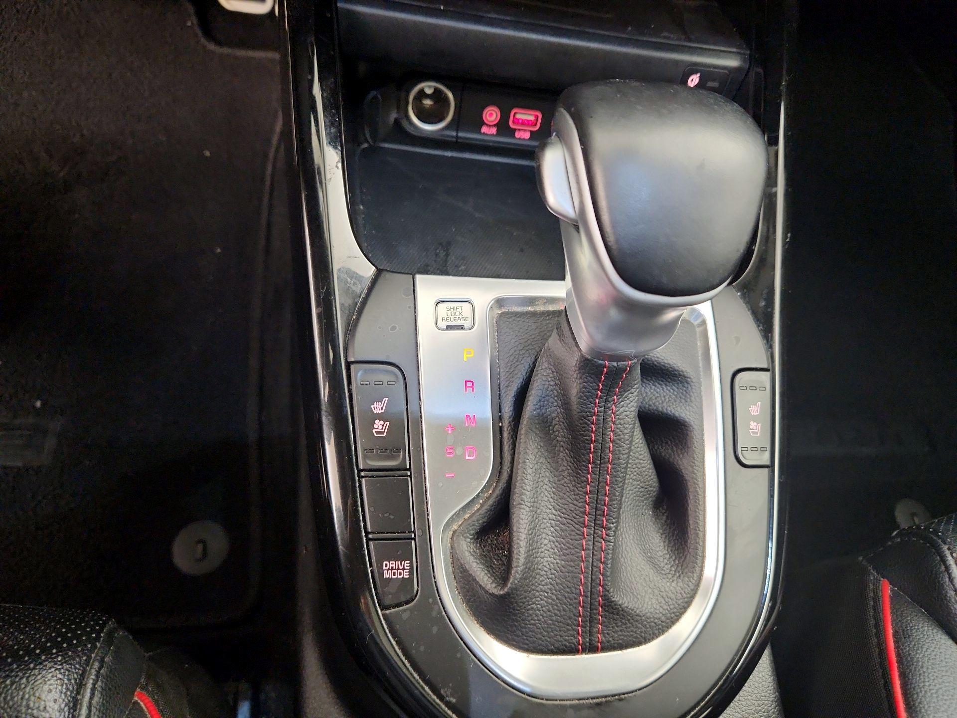 Thumbnail: 2021 Kia Forte - 17