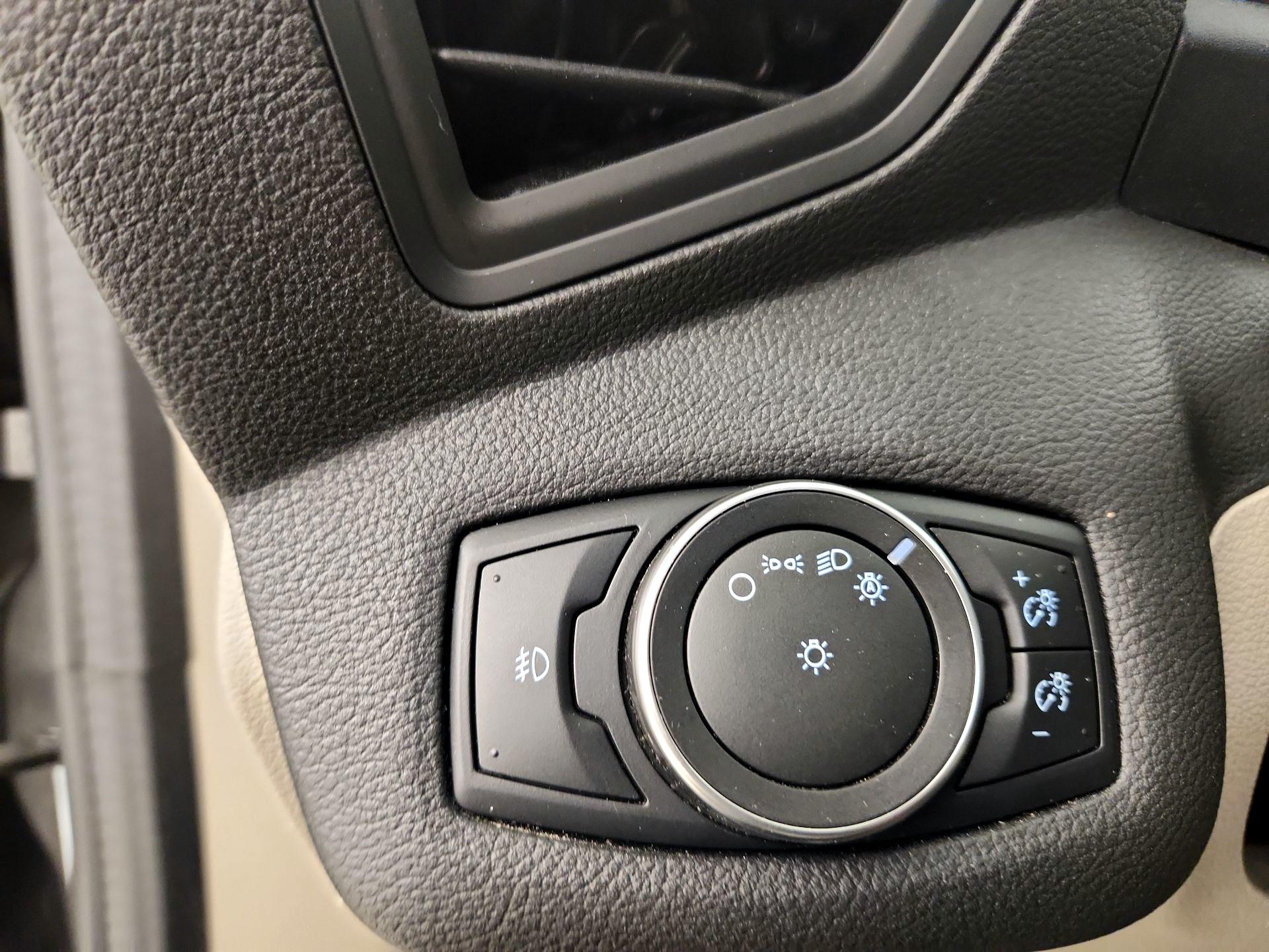 Thumbnail: 2017 Ford C-Max - 13