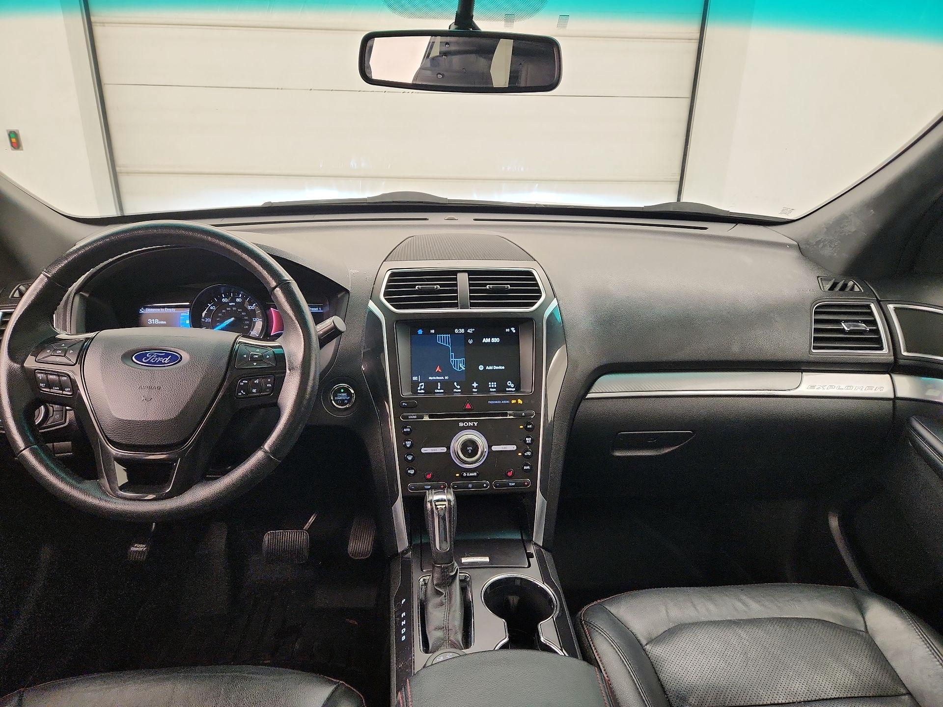 Thumbnail: 2017 Ford Explorer - 9