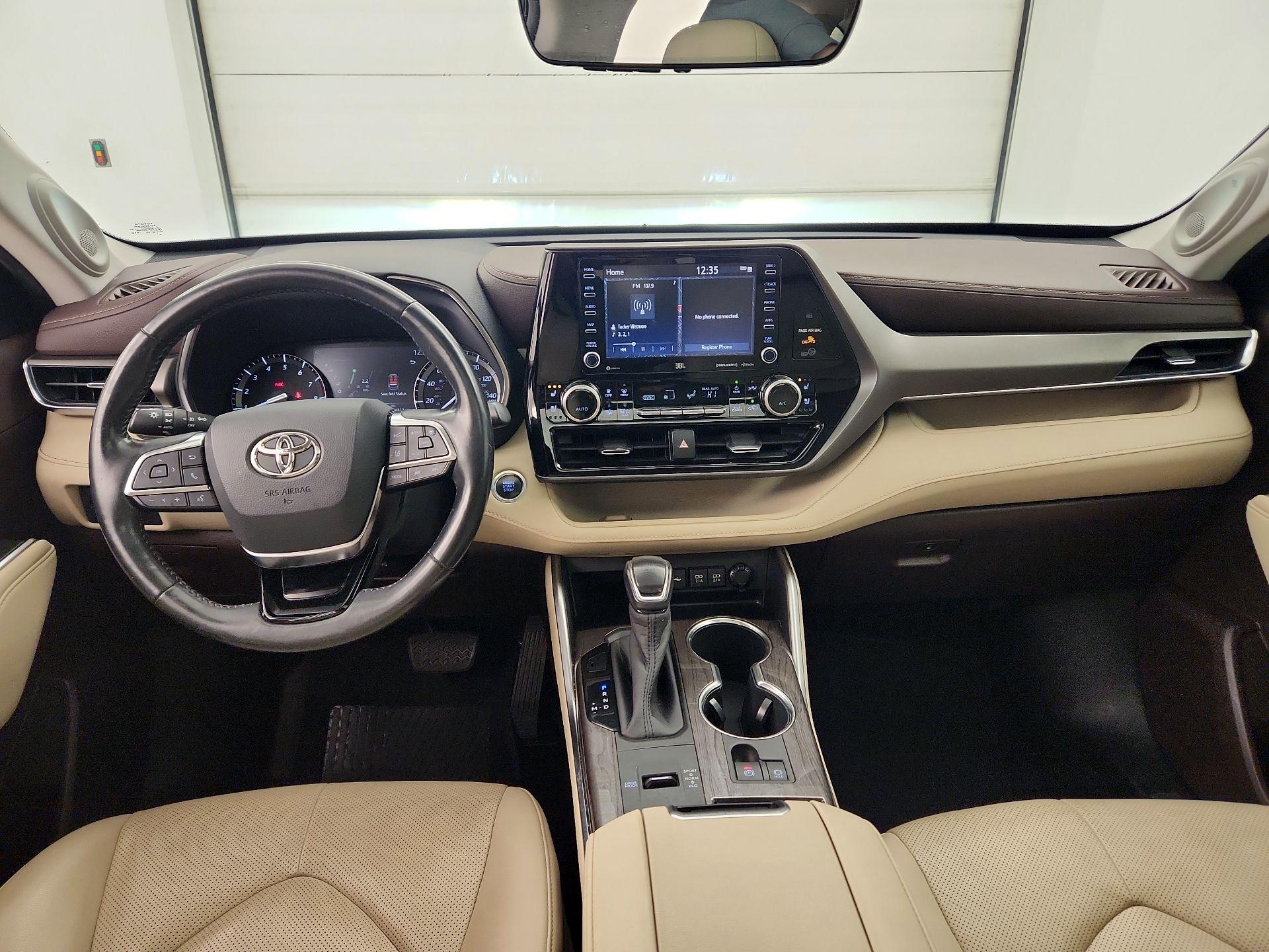 Thumbnail: 2020 Toyota Highlander - 9