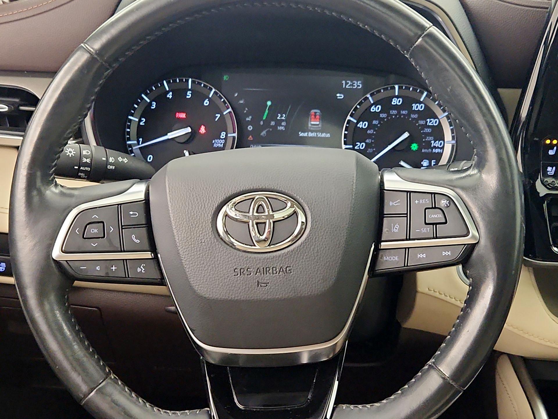 Thumbnail: 2020 Toyota Highlander - 10