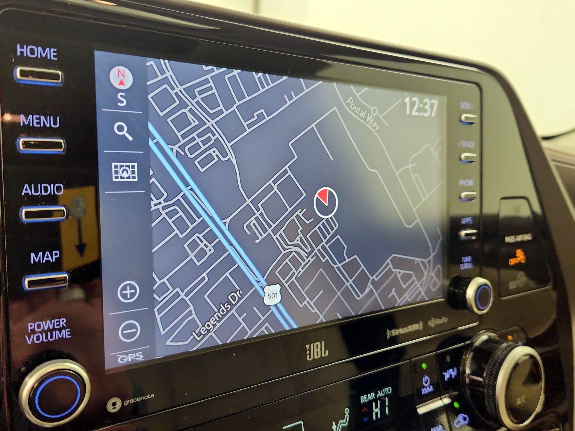 Thumbnail: 2020 Toyota Highlander - 14