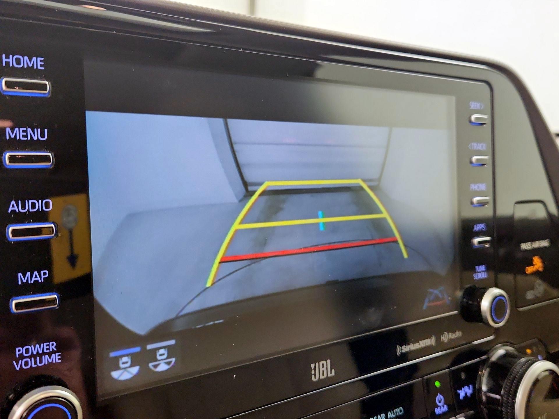 Thumbnail: 2020 Toyota Highlander - 15