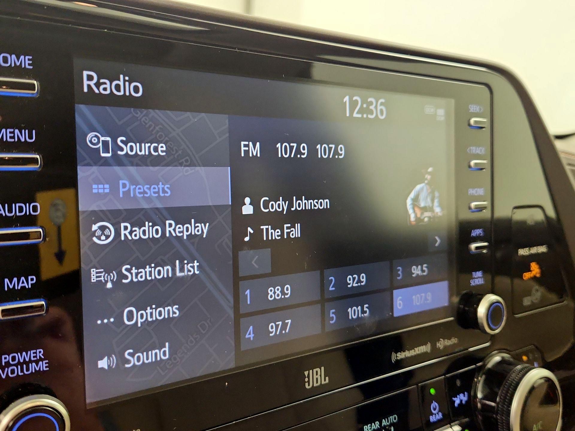 Thumbnail: 2020 Toyota Highlander - 16