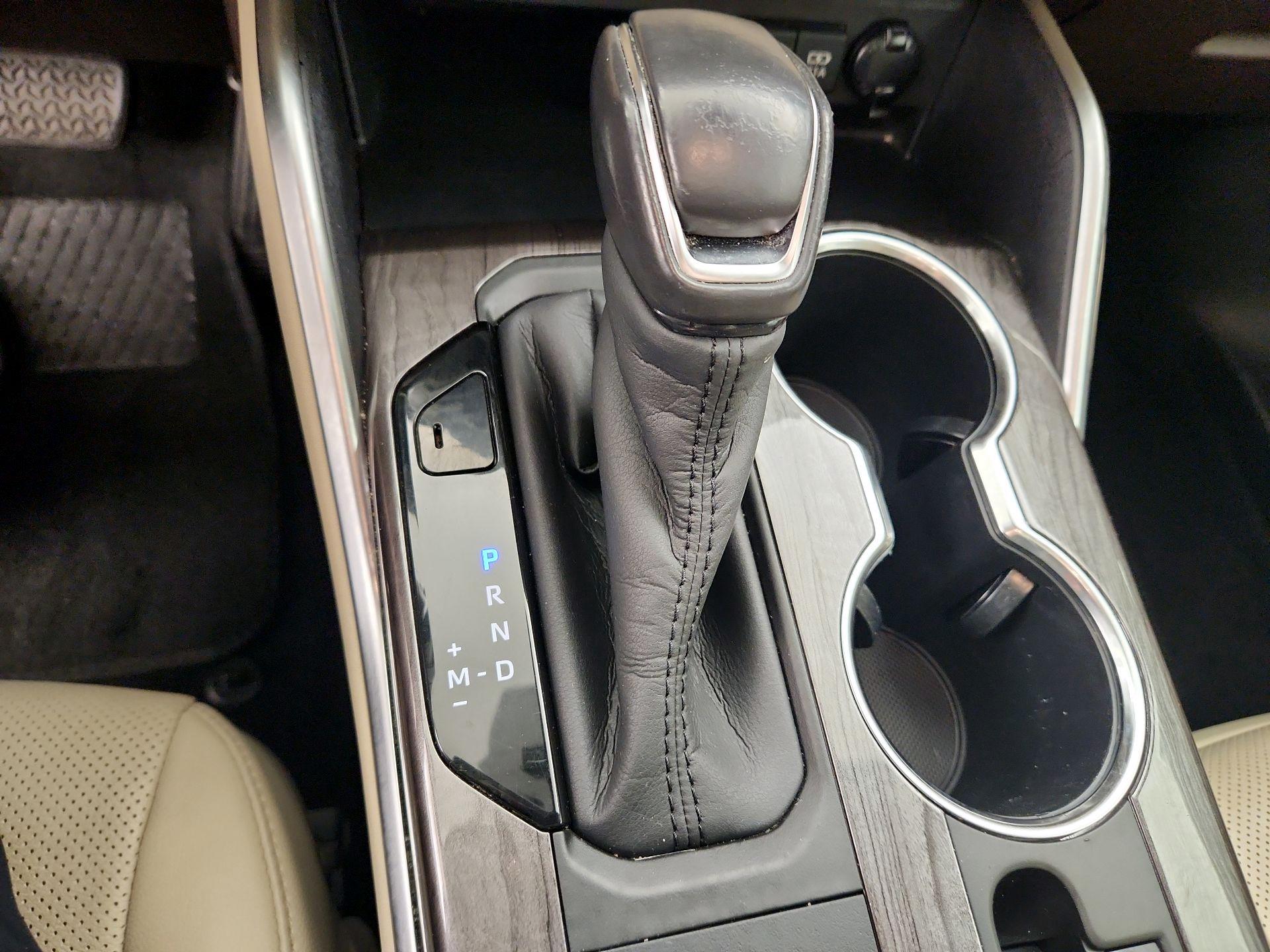 Thumbnail: 2020 Toyota Highlander - 18