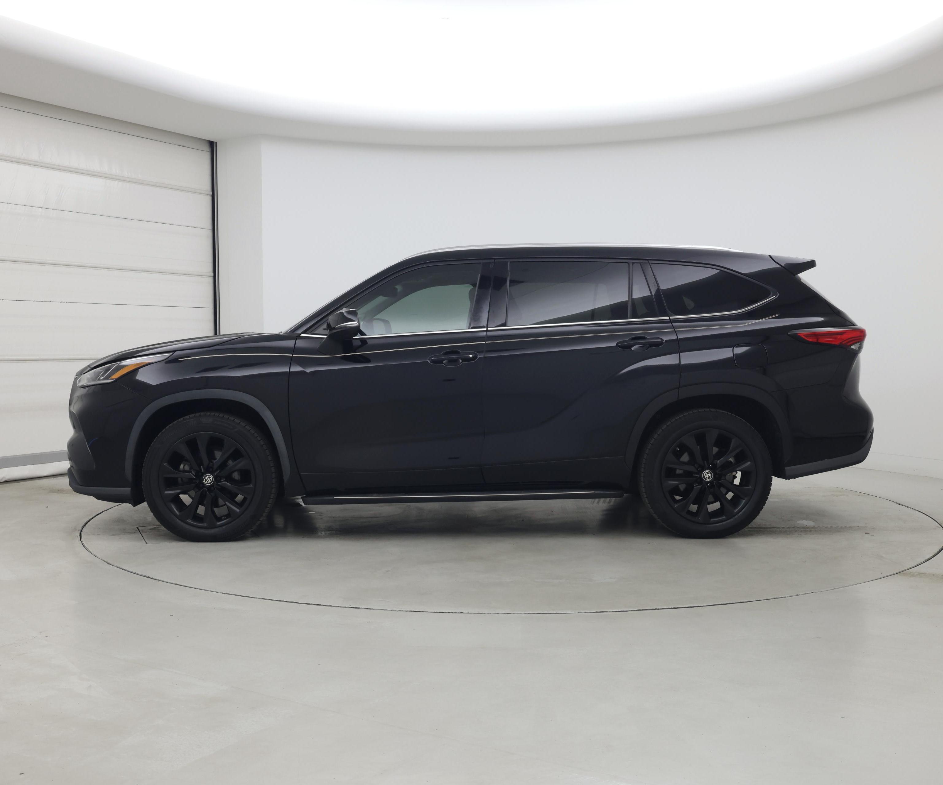 Thumbnail: 2020 Toyota Highlander - 3
