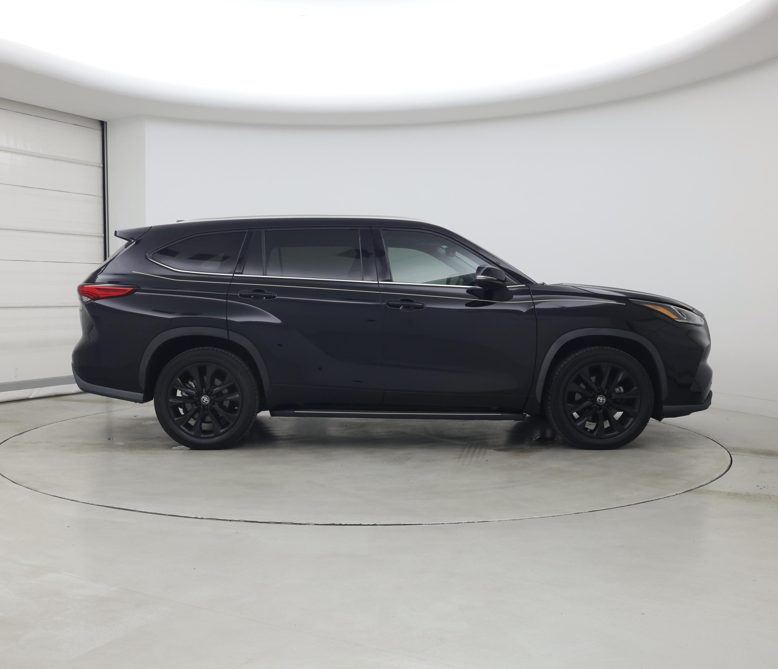 Thumbnail: 2020 Toyota Highlander - 7