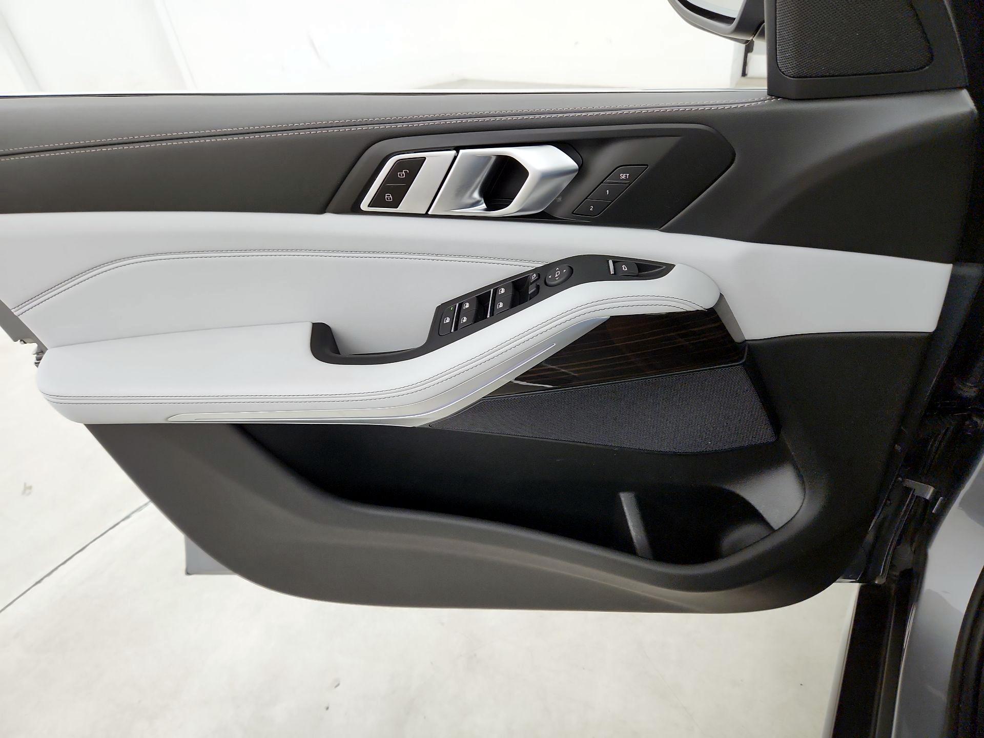 Thumbnail: 2024 BMW X5 - 12