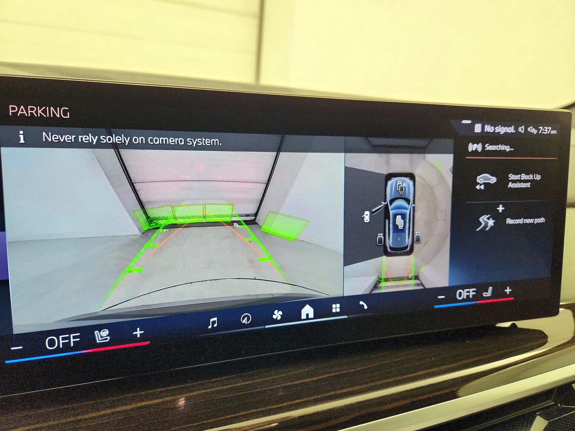 Thumbnail: 2024 BMW X5 - 15