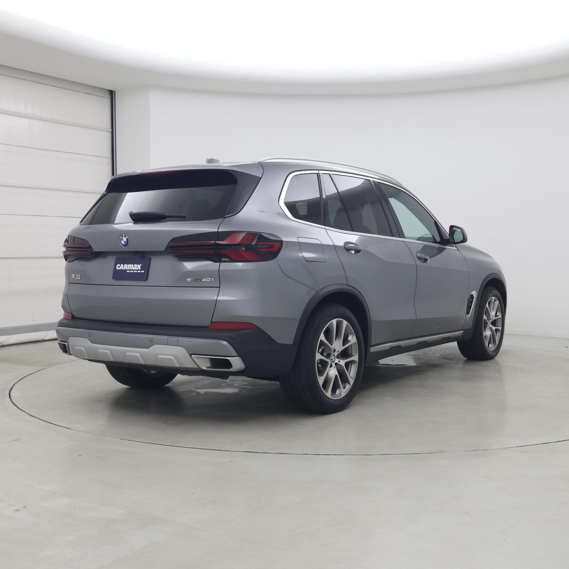 Thumbnail: 2024 BMW X5 - 8