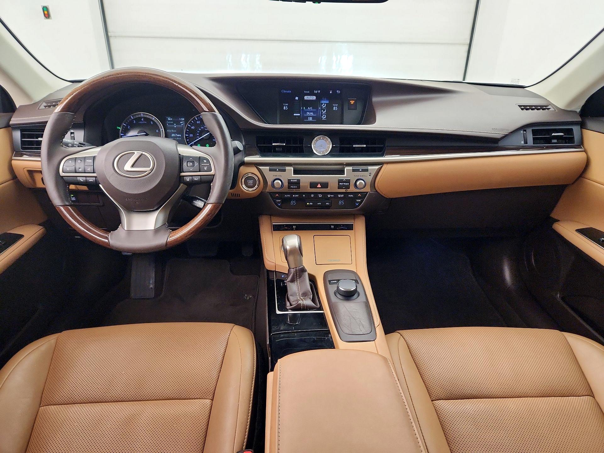 Thumbnail: 2017 Lexus ES - 9