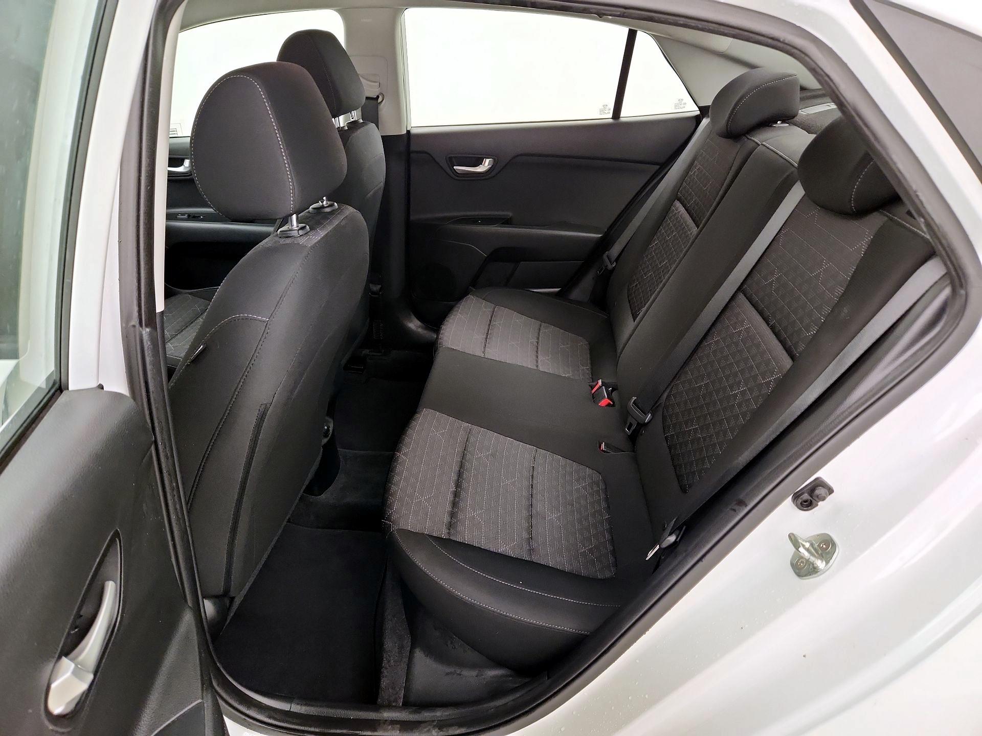 Thumbnail: 2020 Kia Rio - 19