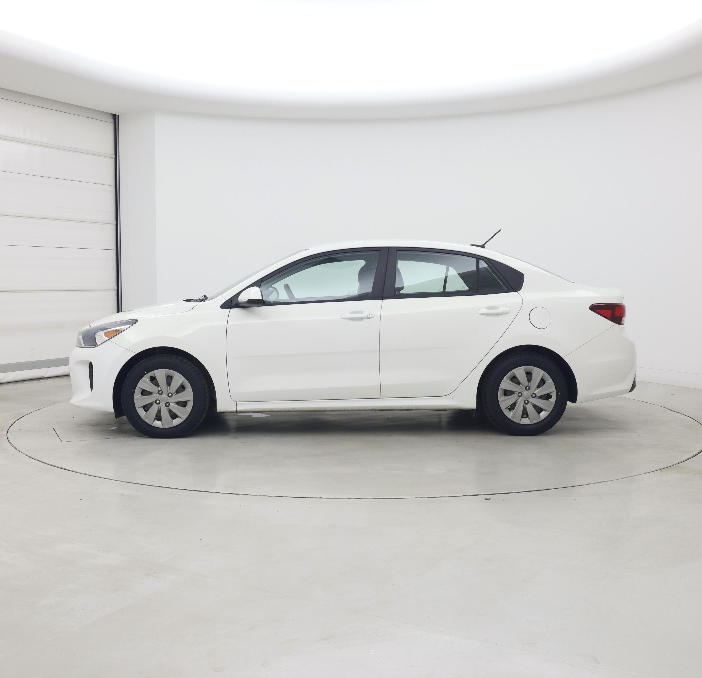 Thumbnail: 2020 Kia Rio - 3