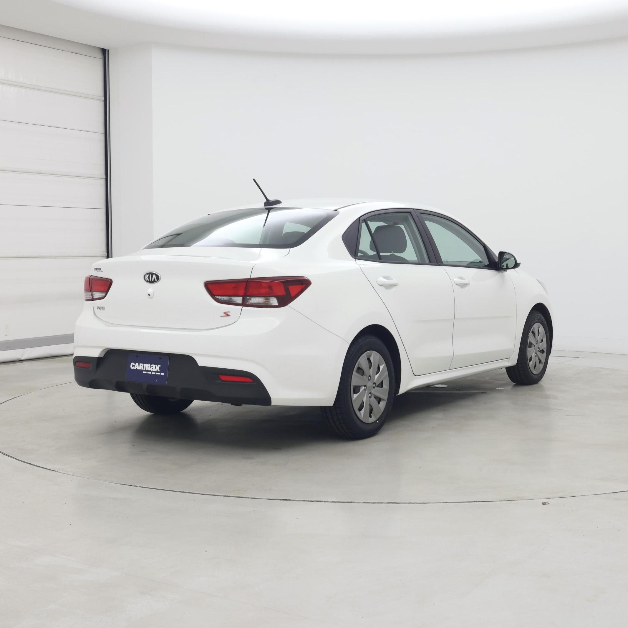 Thumbnail: 2020 Kia Rio - 8