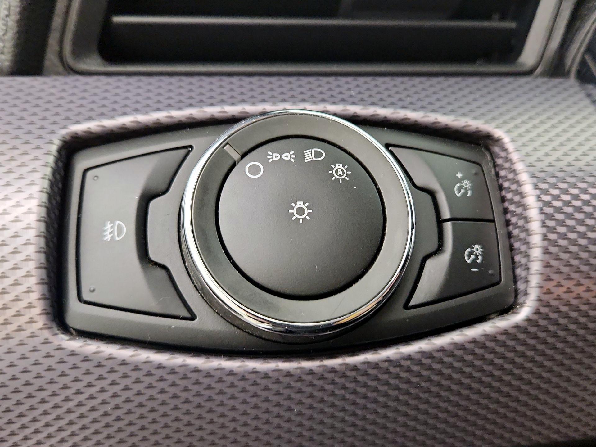 Thumbnail: 2015 Ford Mustang - 13