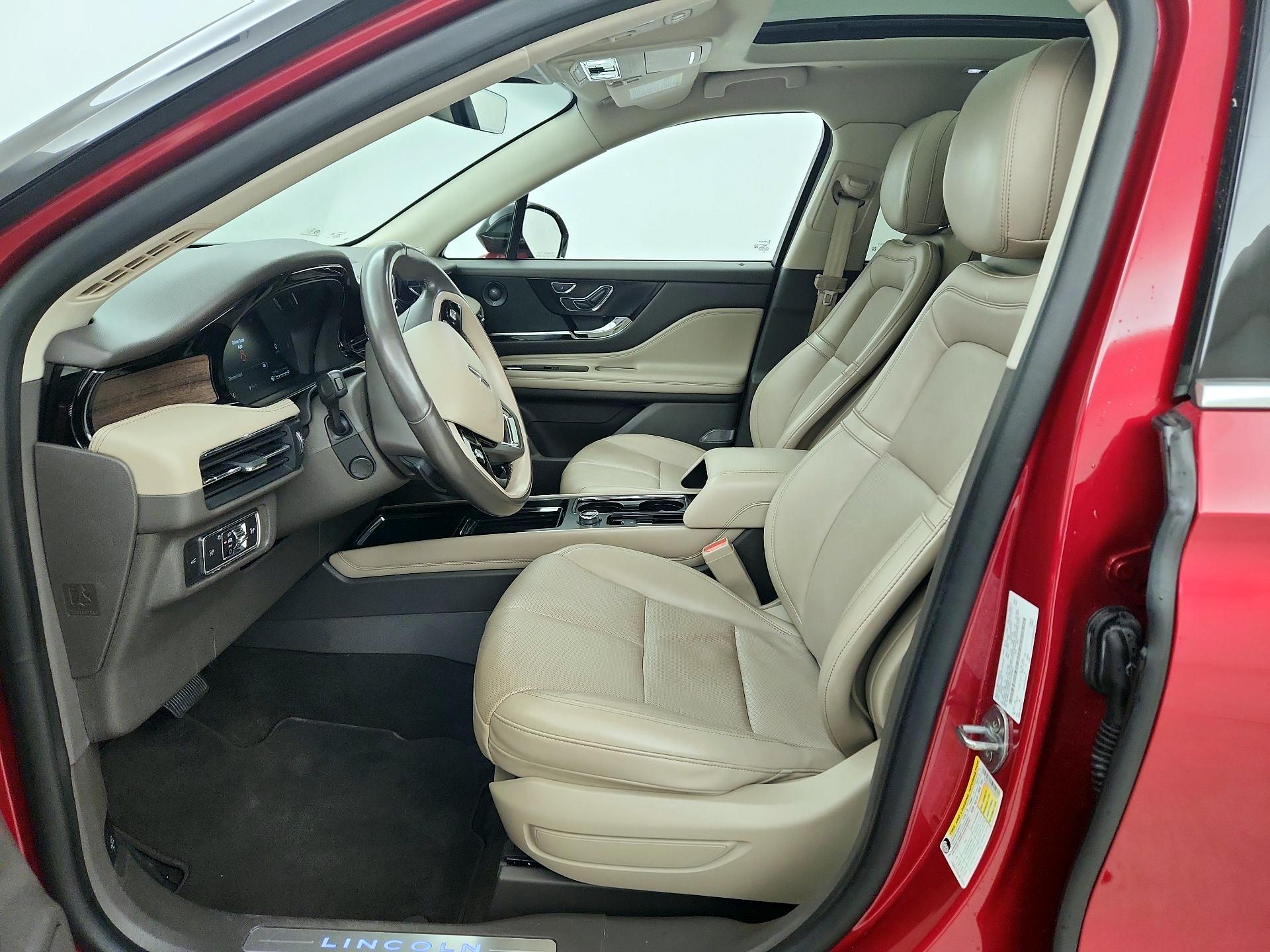 Thumbnail: 2020 Lincoln Corsair - 11