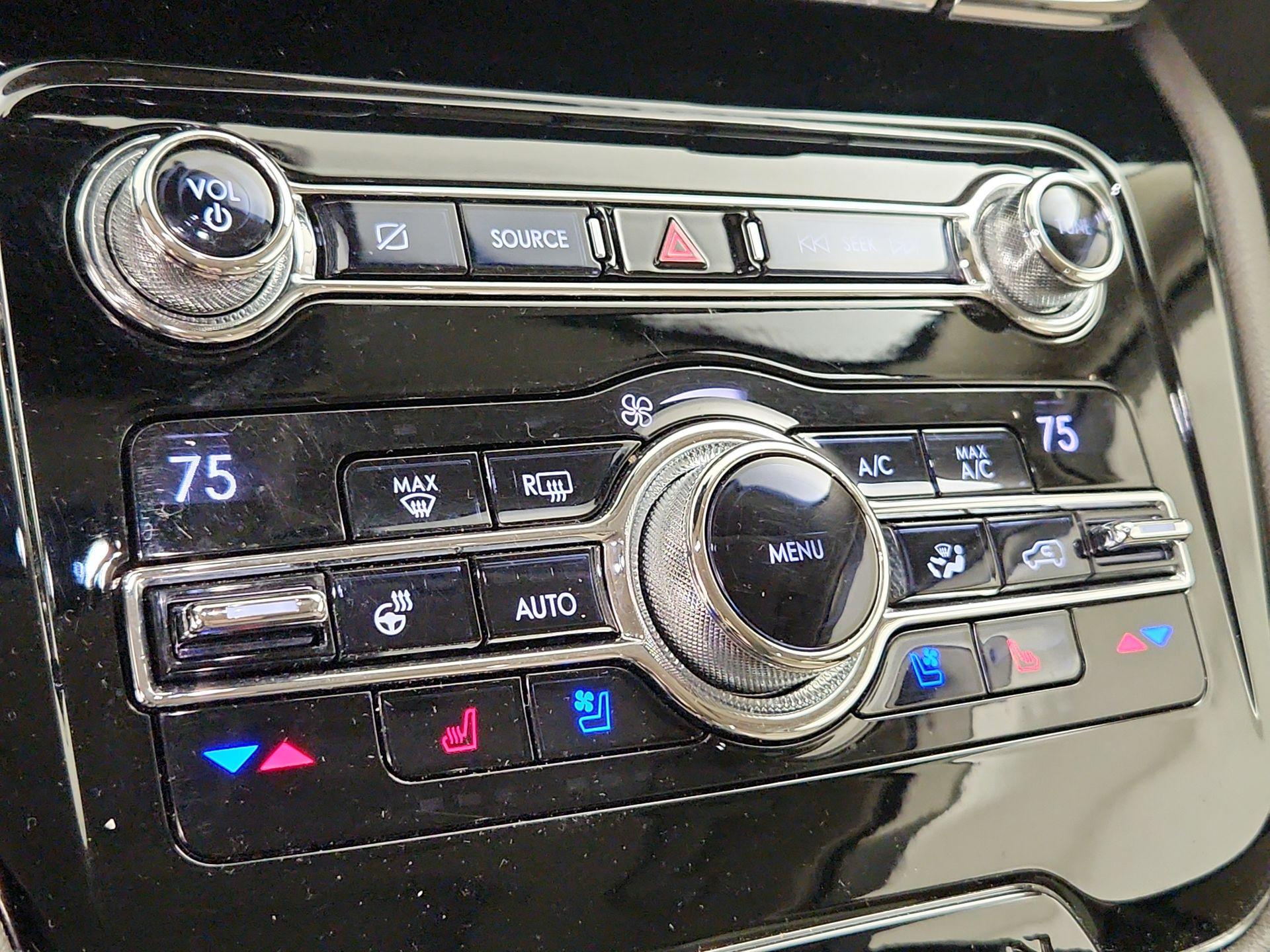 Thumbnail: 2020 Lincoln Corsair - 17