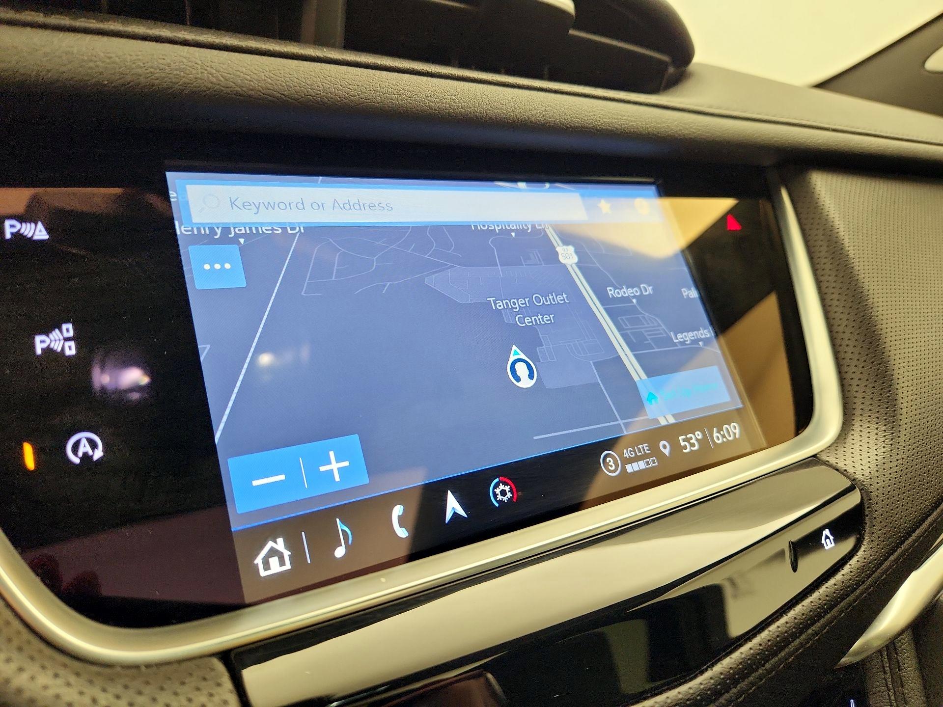 Thumbnail: 2024 Cadillac XT5 - 14