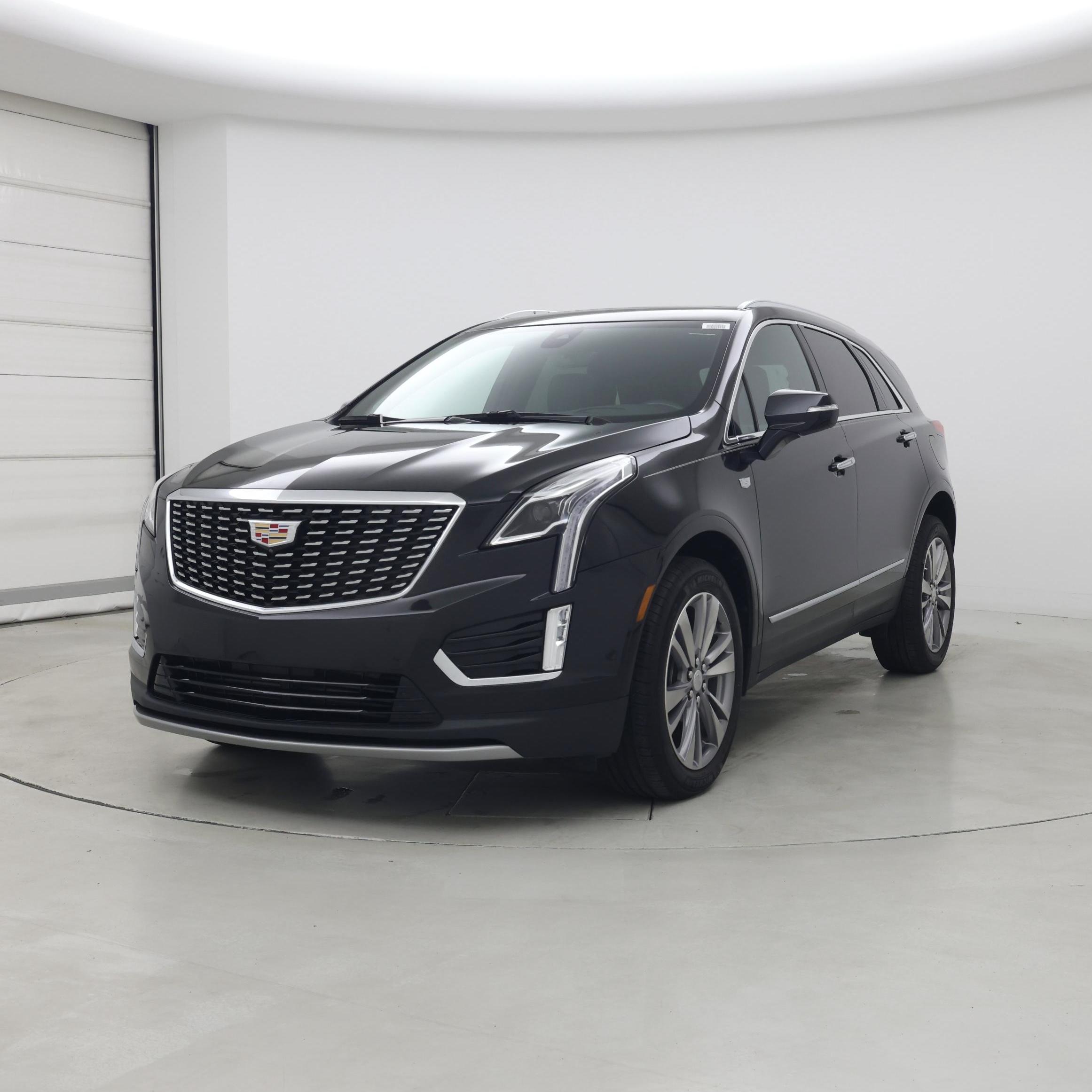 Thumbnail: 2024 Cadillac XT5 - 4