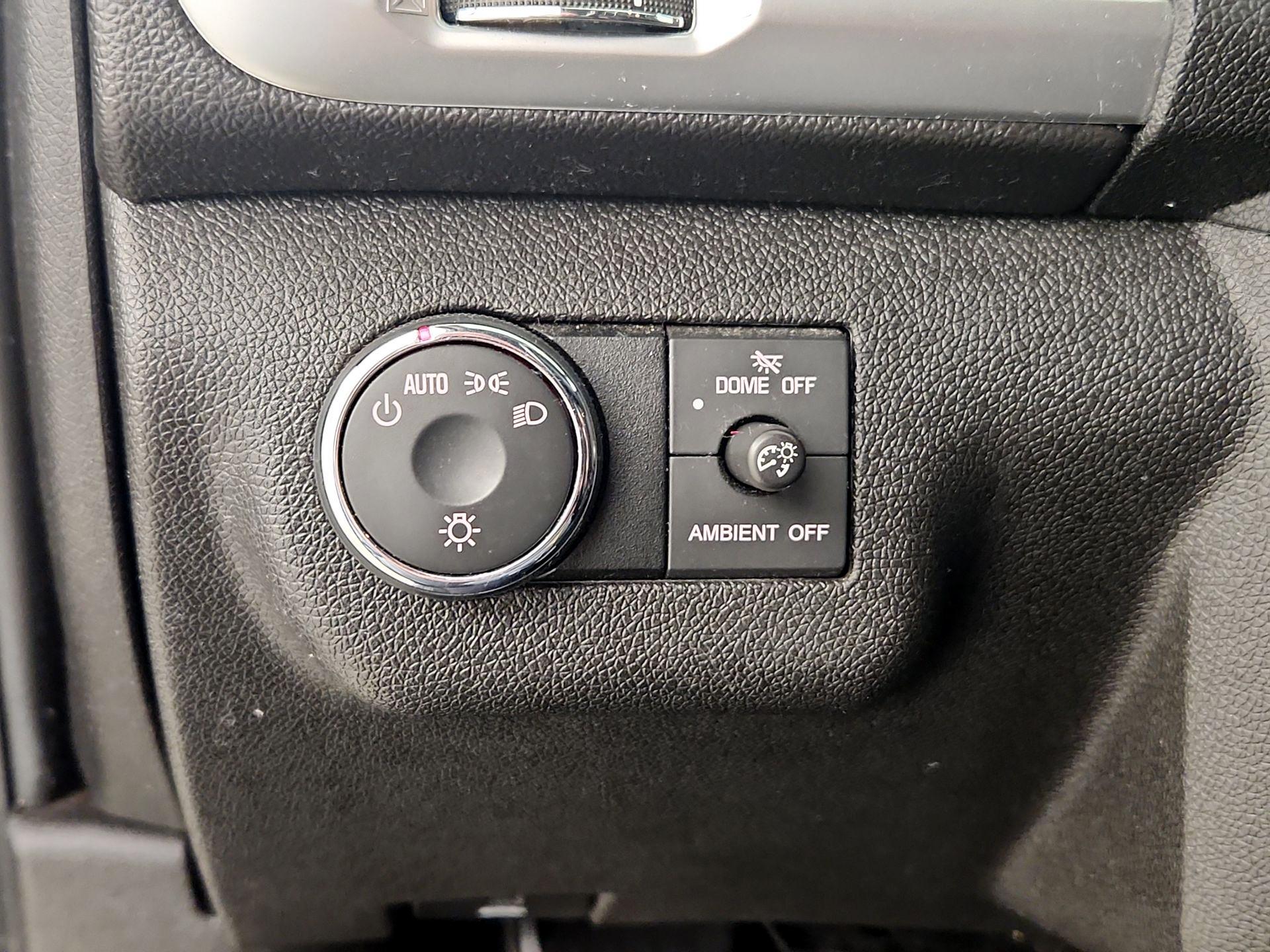 Thumbnail: 2015 GMC Acadia - 13