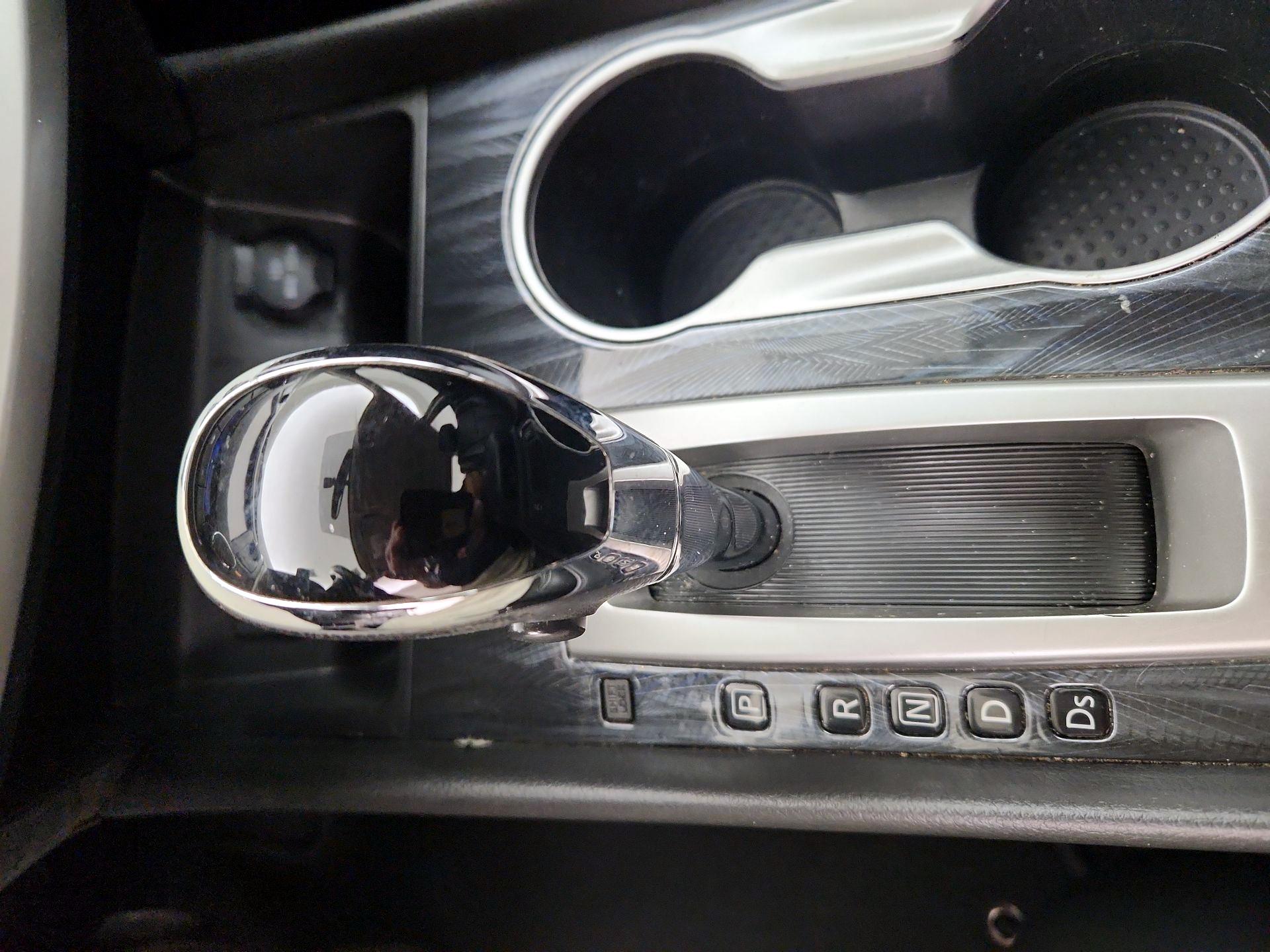 Thumbnail: 2016 Nissan Altima - 18