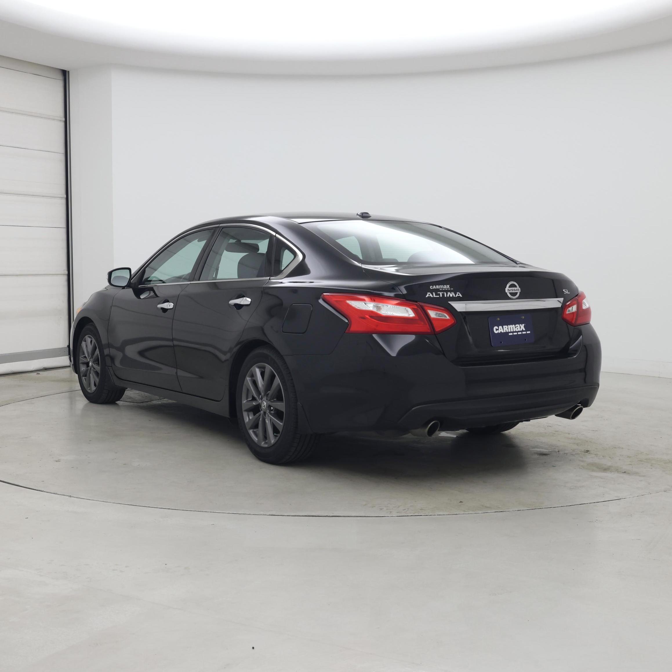 Thumbnail: 2016 Nissan Altima - 2