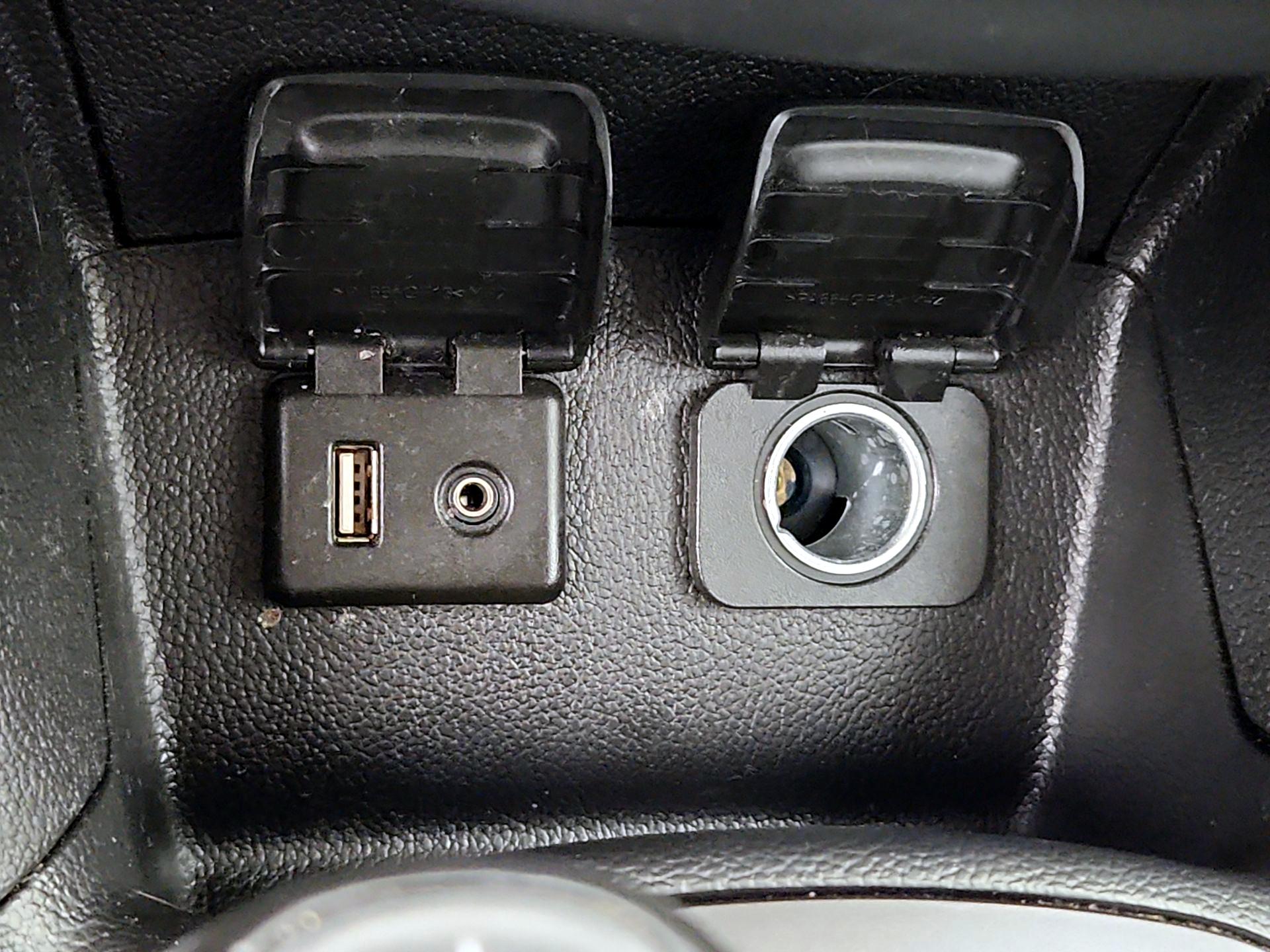 Thumbnail: 2018 Chevrolet Cruze - 18