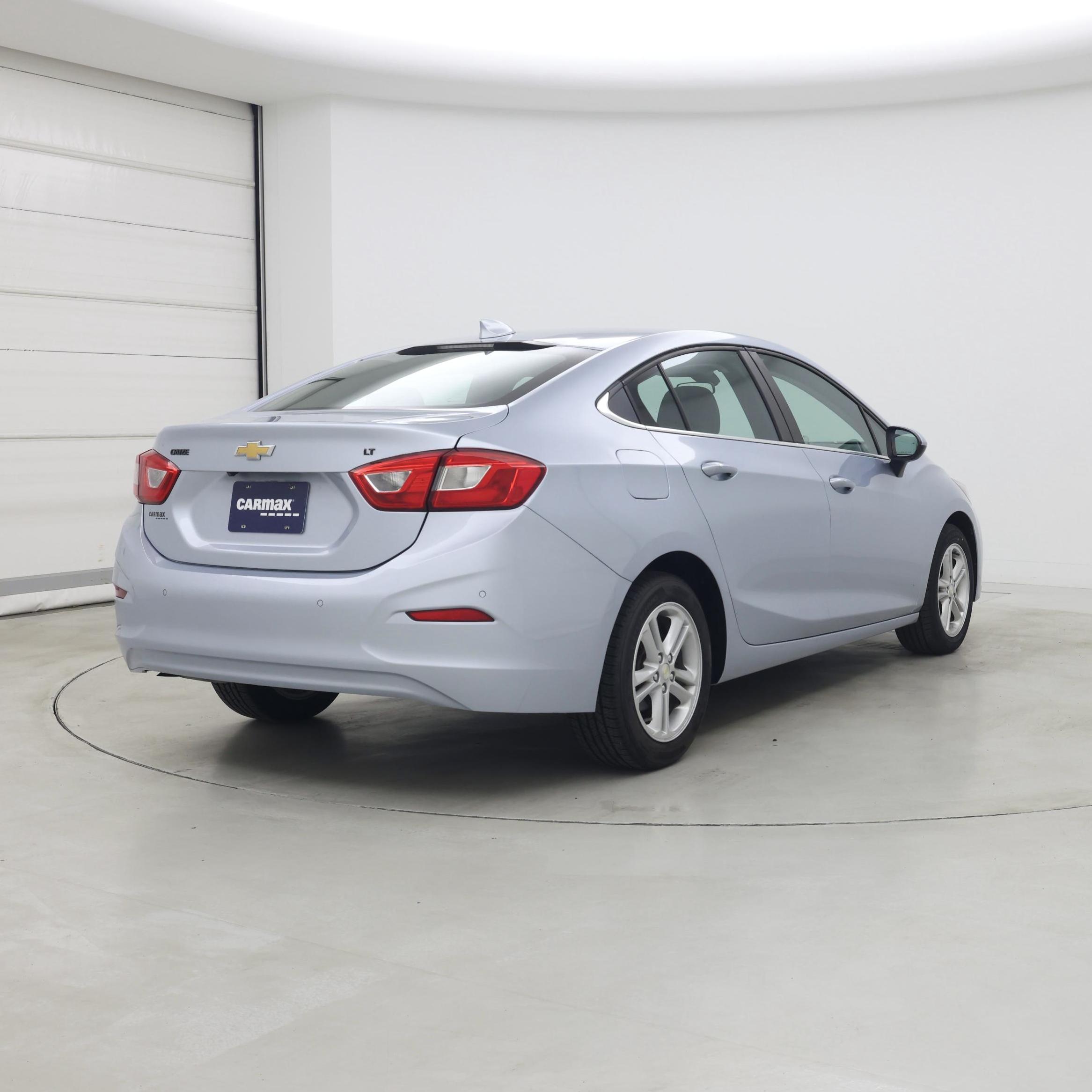 Thumbnail: 2018 Chevrolet Cruze - 8