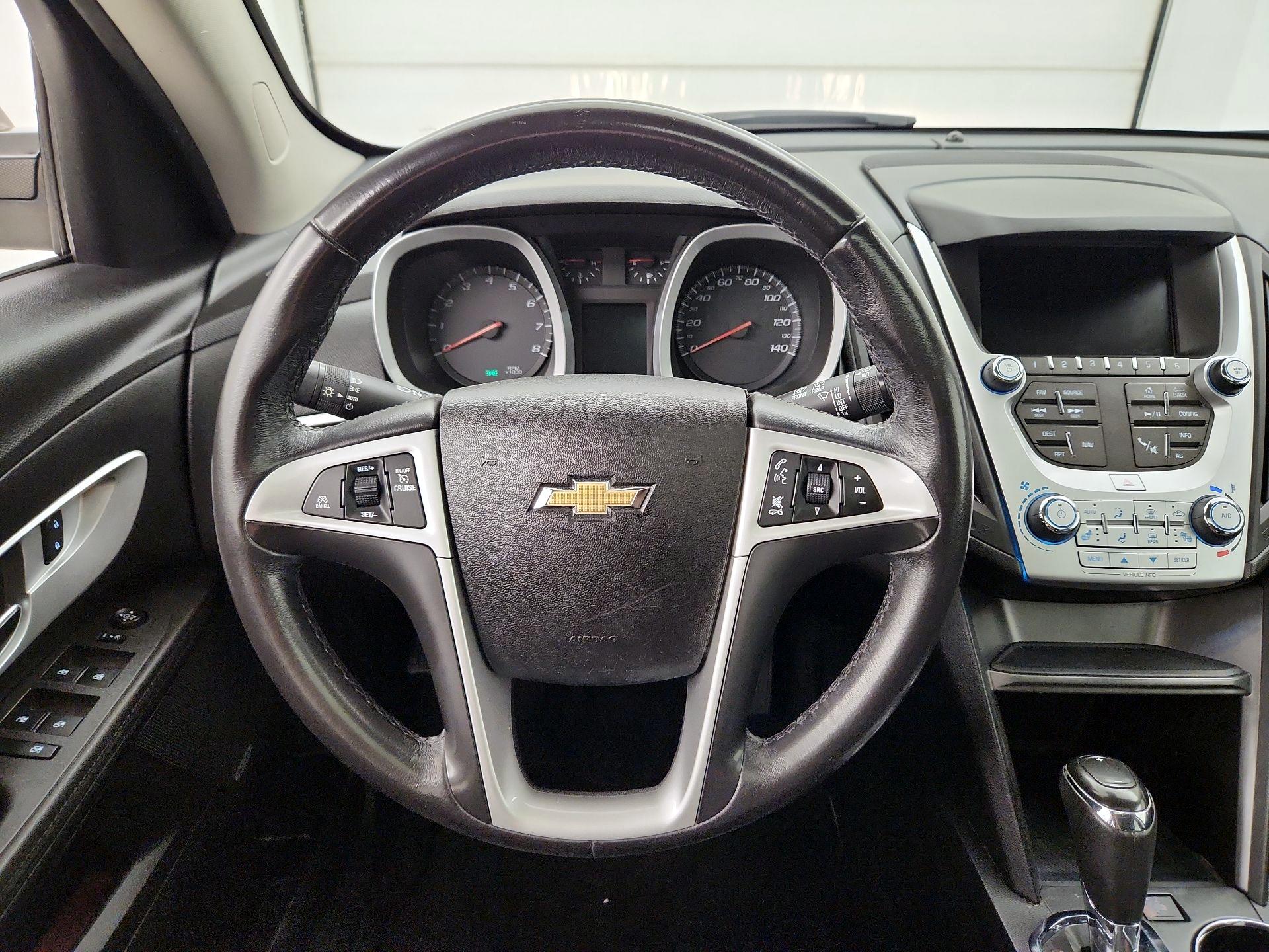 Thumbnail: 2017 Chevrolet Equinox - 10