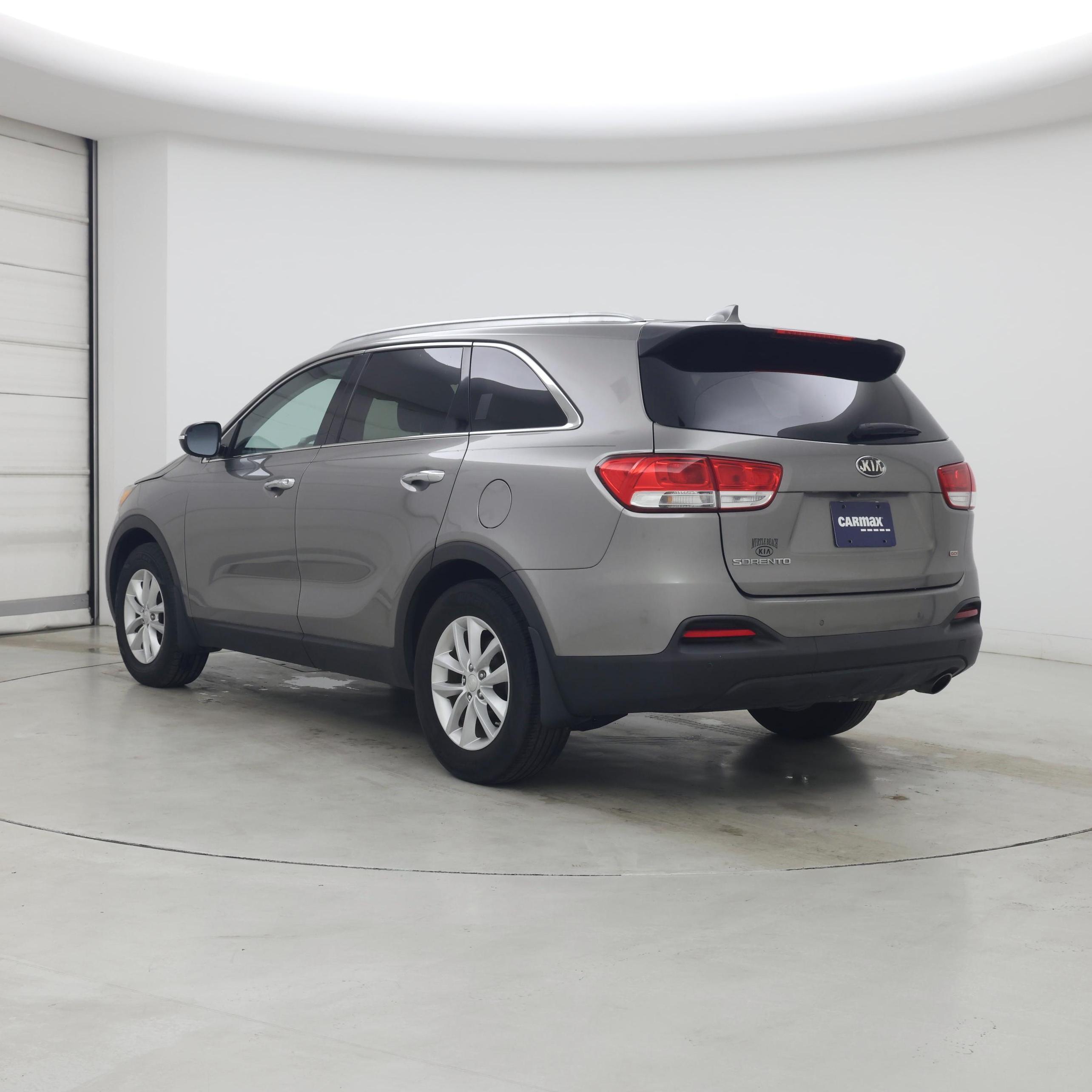 Thumbnail: 2017 Kia Sorento - 2