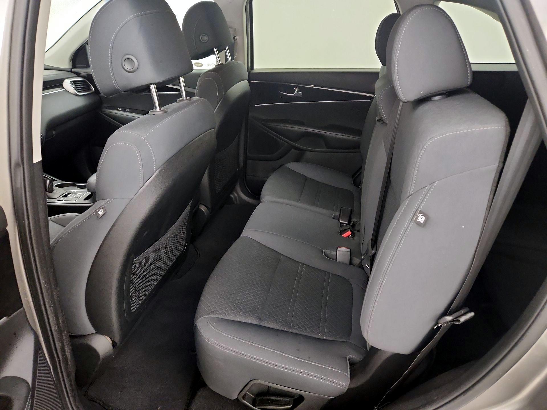 Thumbnail: 2017 Kia Sorento - 19