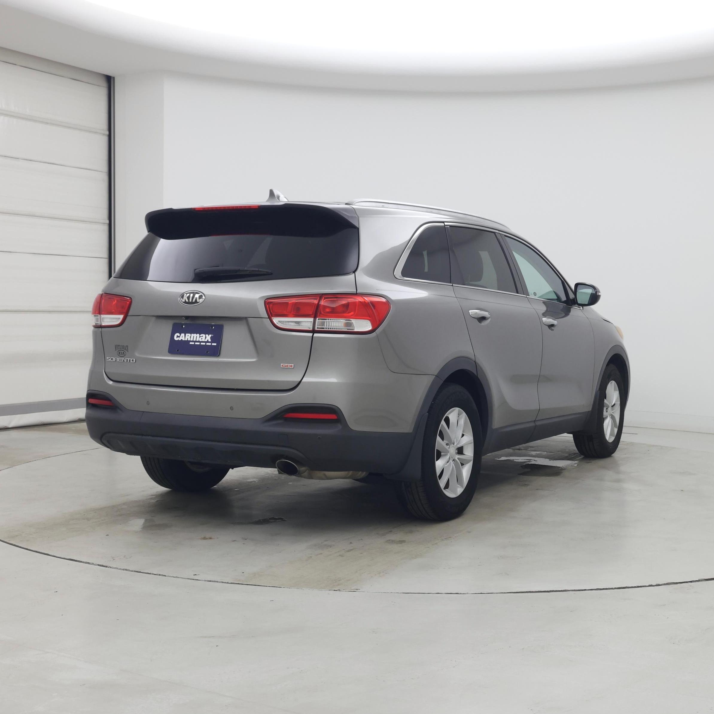 Thumbnail: 2017 Kia Sorento - 8