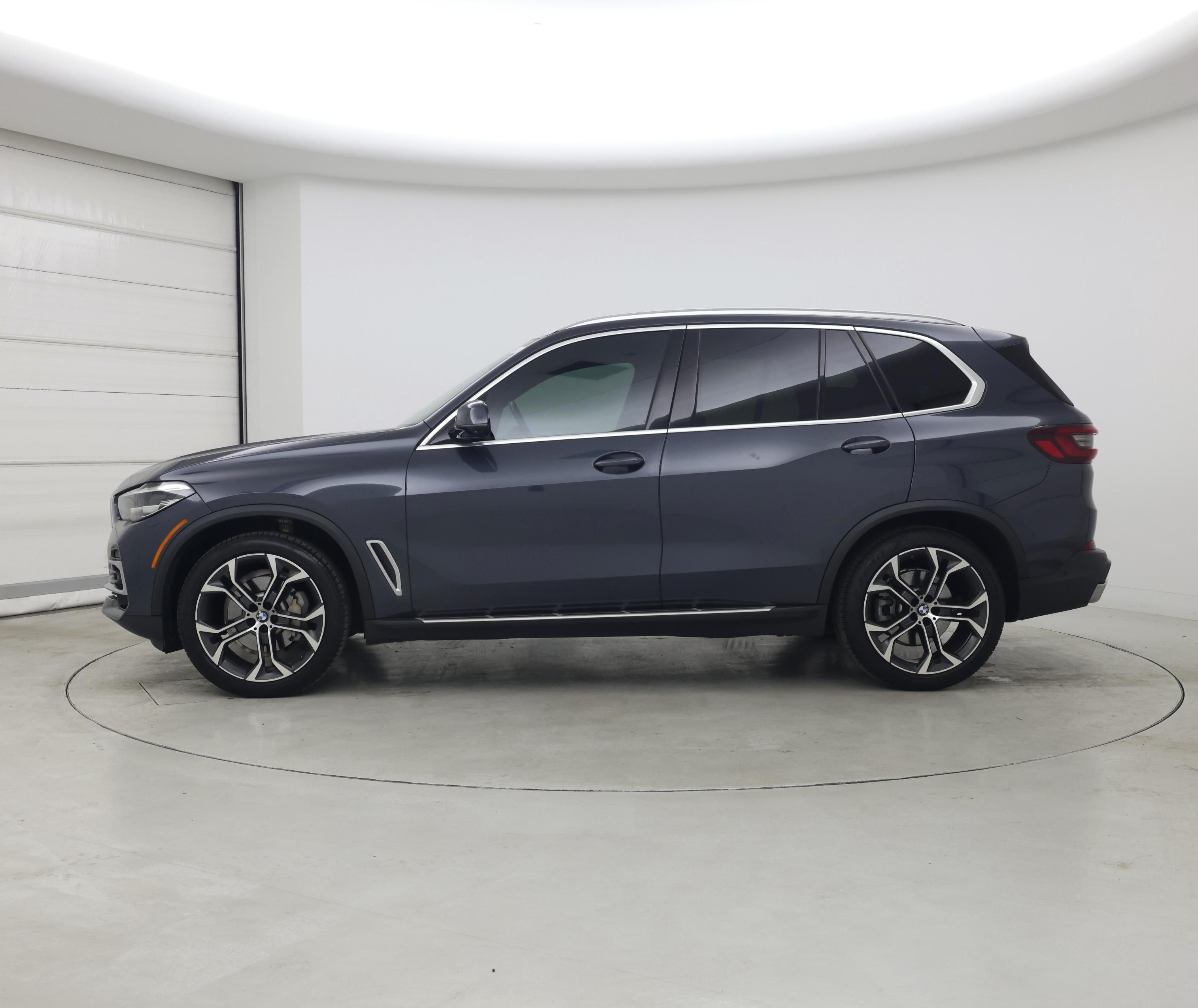 Thumbnail: 2022 BMW X5 - 3