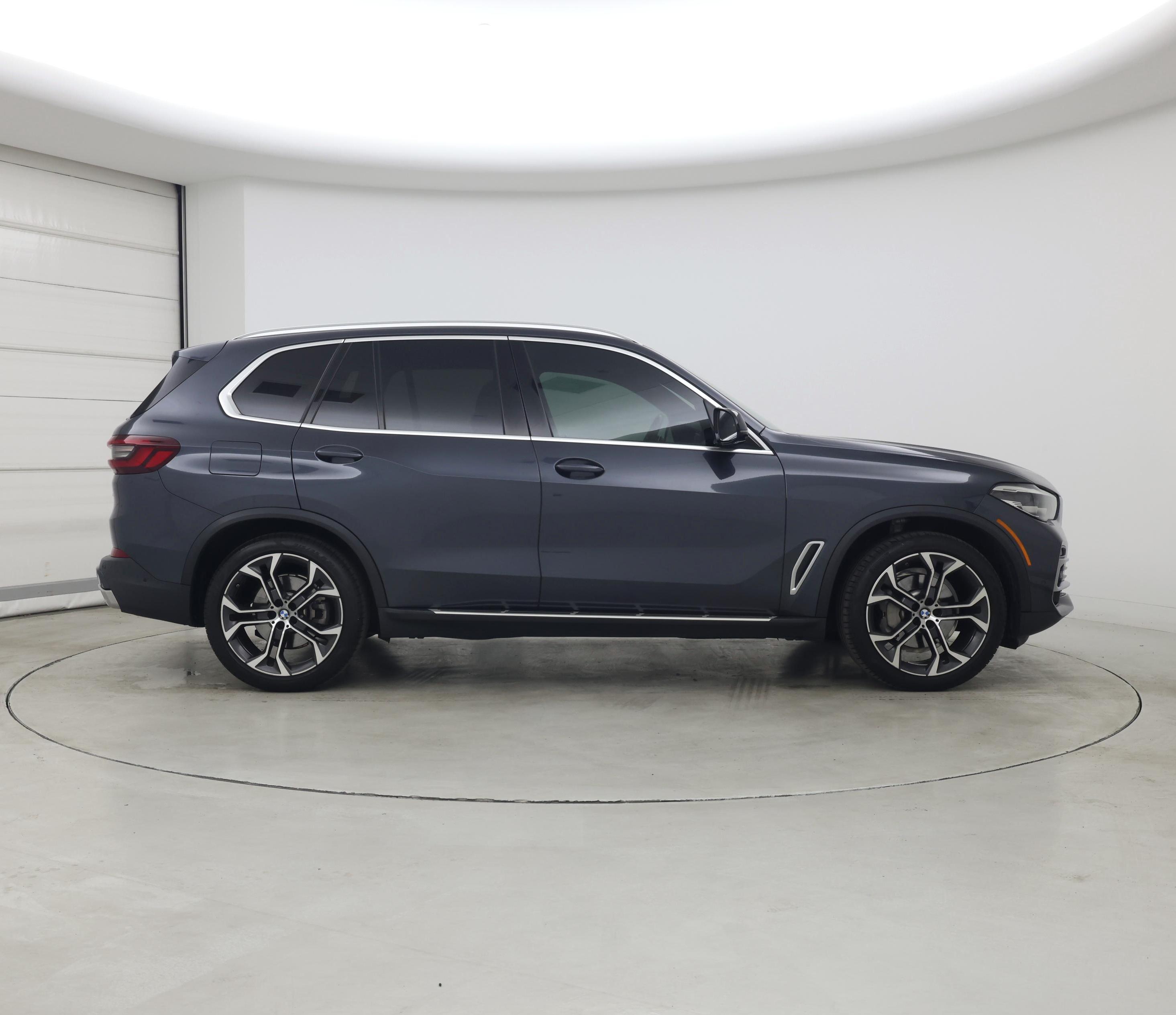 Thumbnail: 2022 BMW X5 - 7