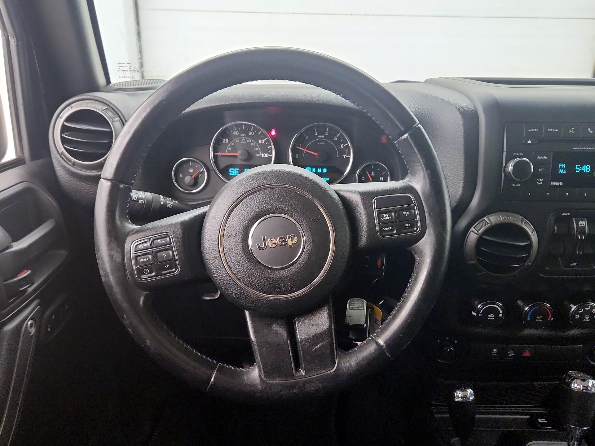 Thumbnail: 2016 Jeep Wrangler - 10